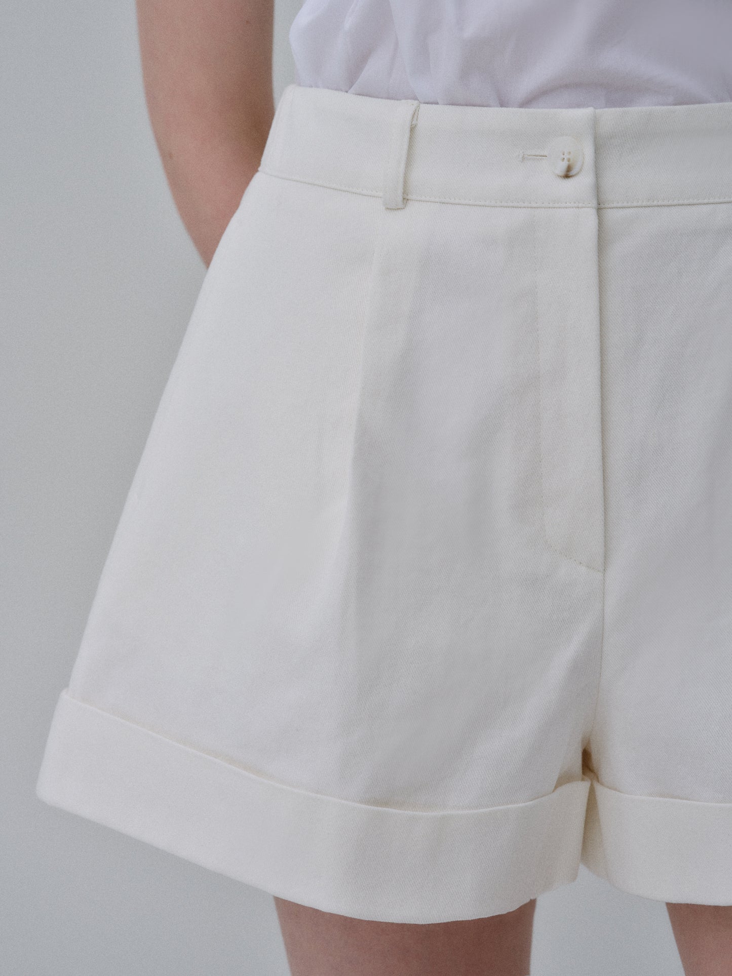 Wide Leg Turn-Up Shorts, Ivory