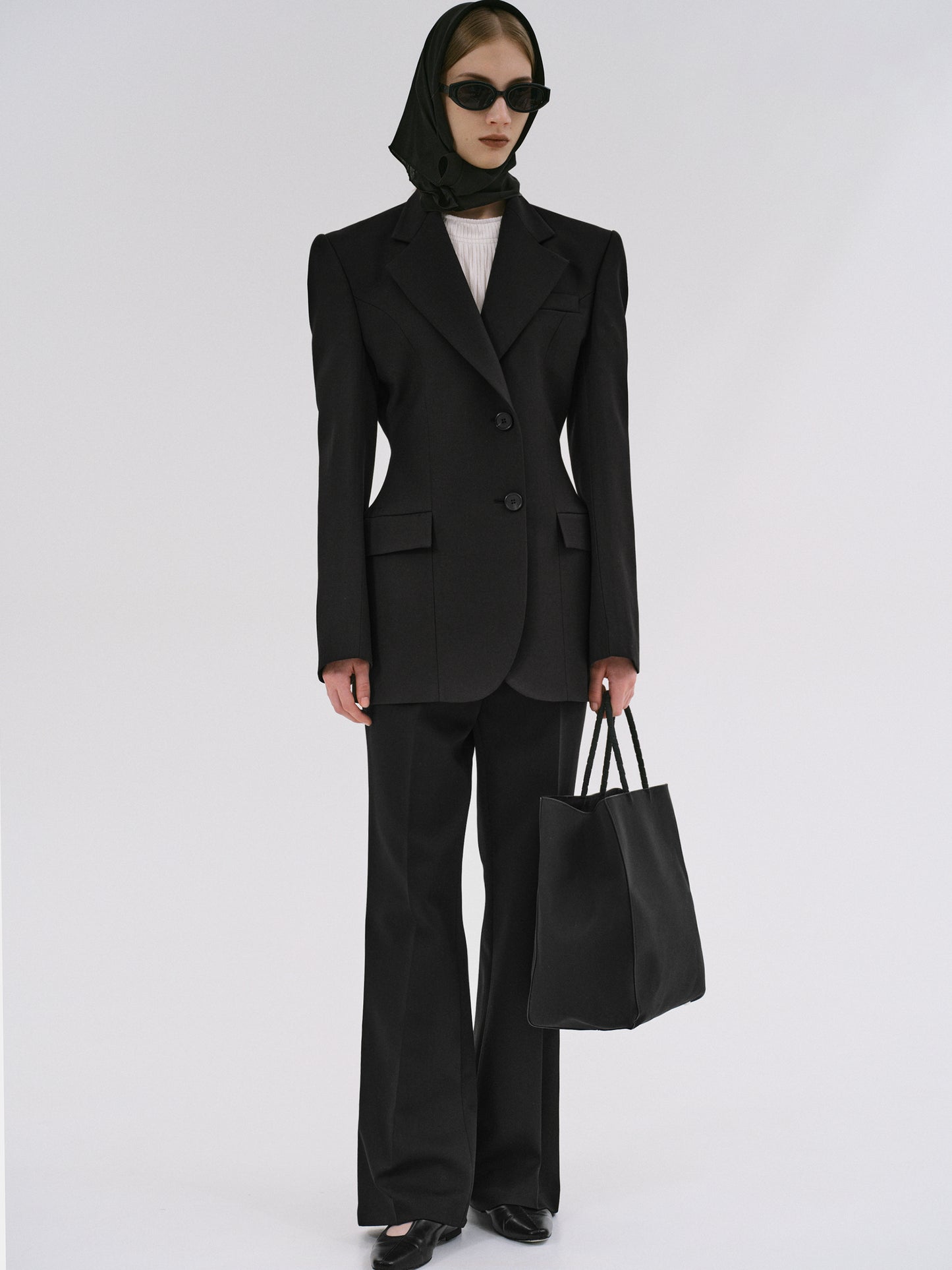 (Pre-order) Poldo Hourglass Blazer, Black