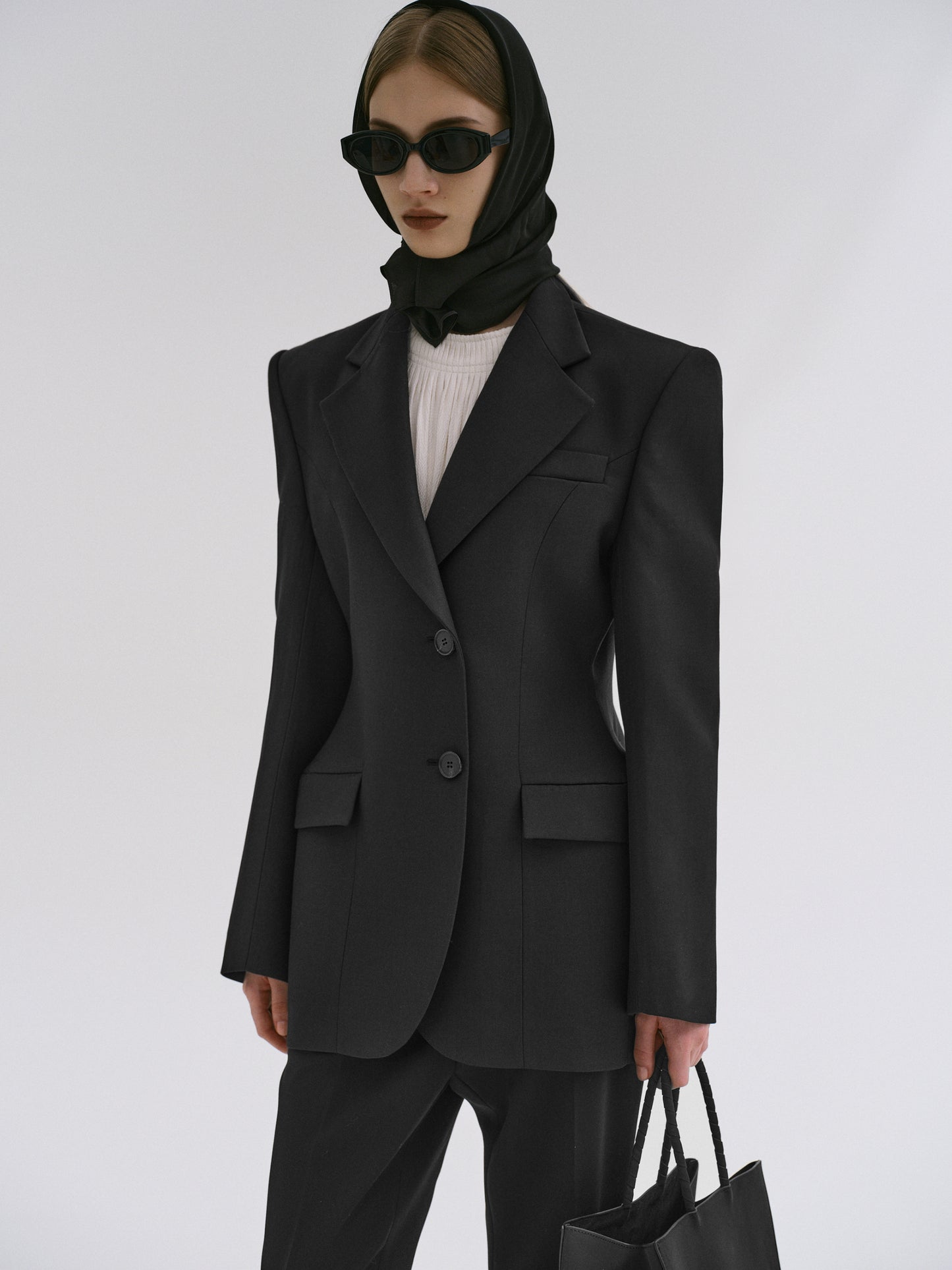 (Pre-order) Poldo Hourglass Blazer, Black