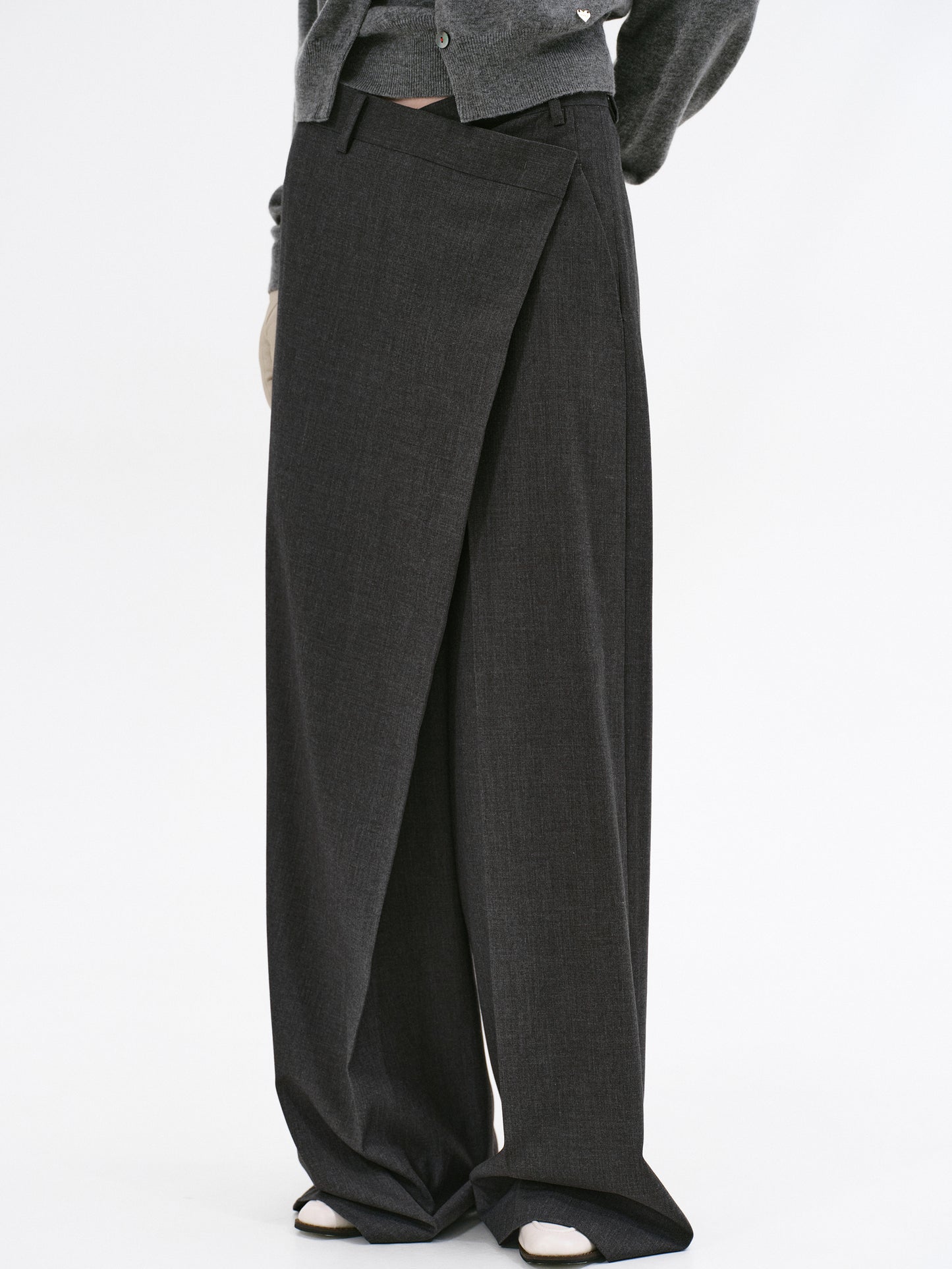 (Pre-order) Rennert Criss Cross Trousers, Charcoal