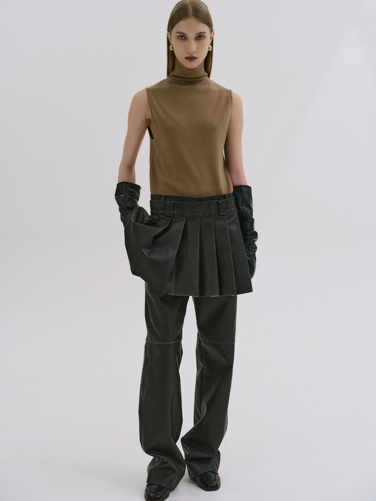 Signature Sleeveless Knit Turtleneck, Mocha