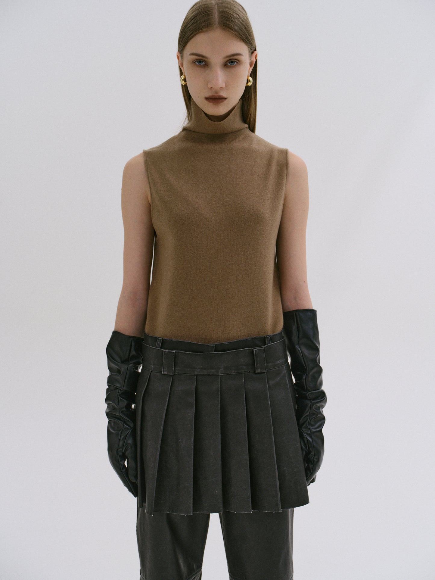 Signature Sleeveless Knit Turtleneck, Mocha