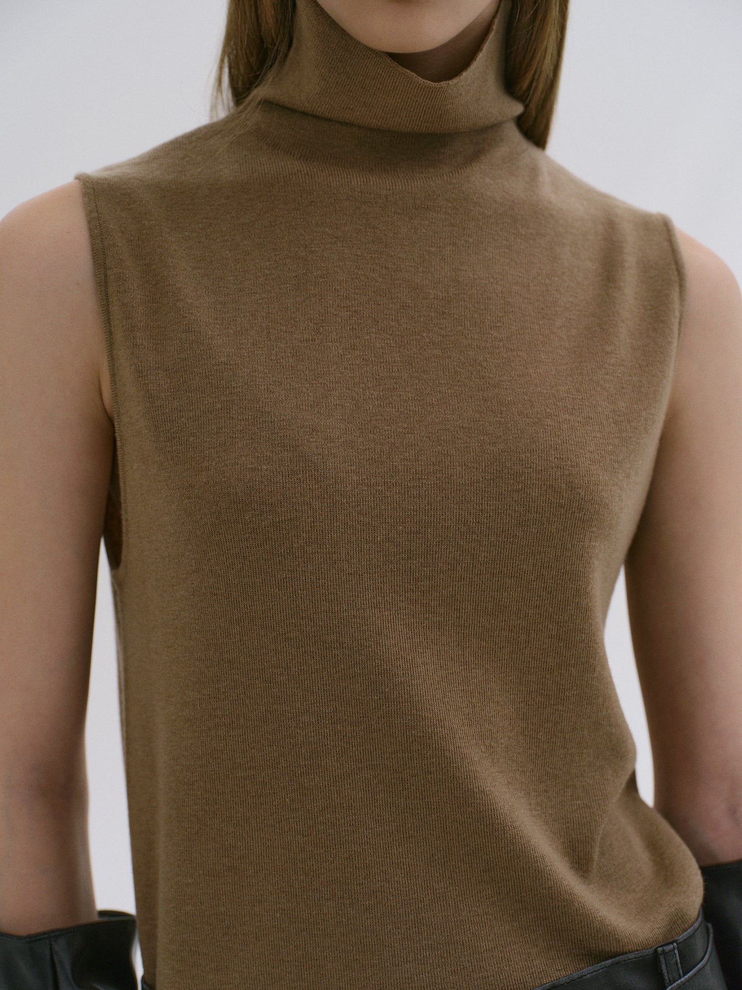 Signature Sleeveless Knit Turtleneck, Mocha