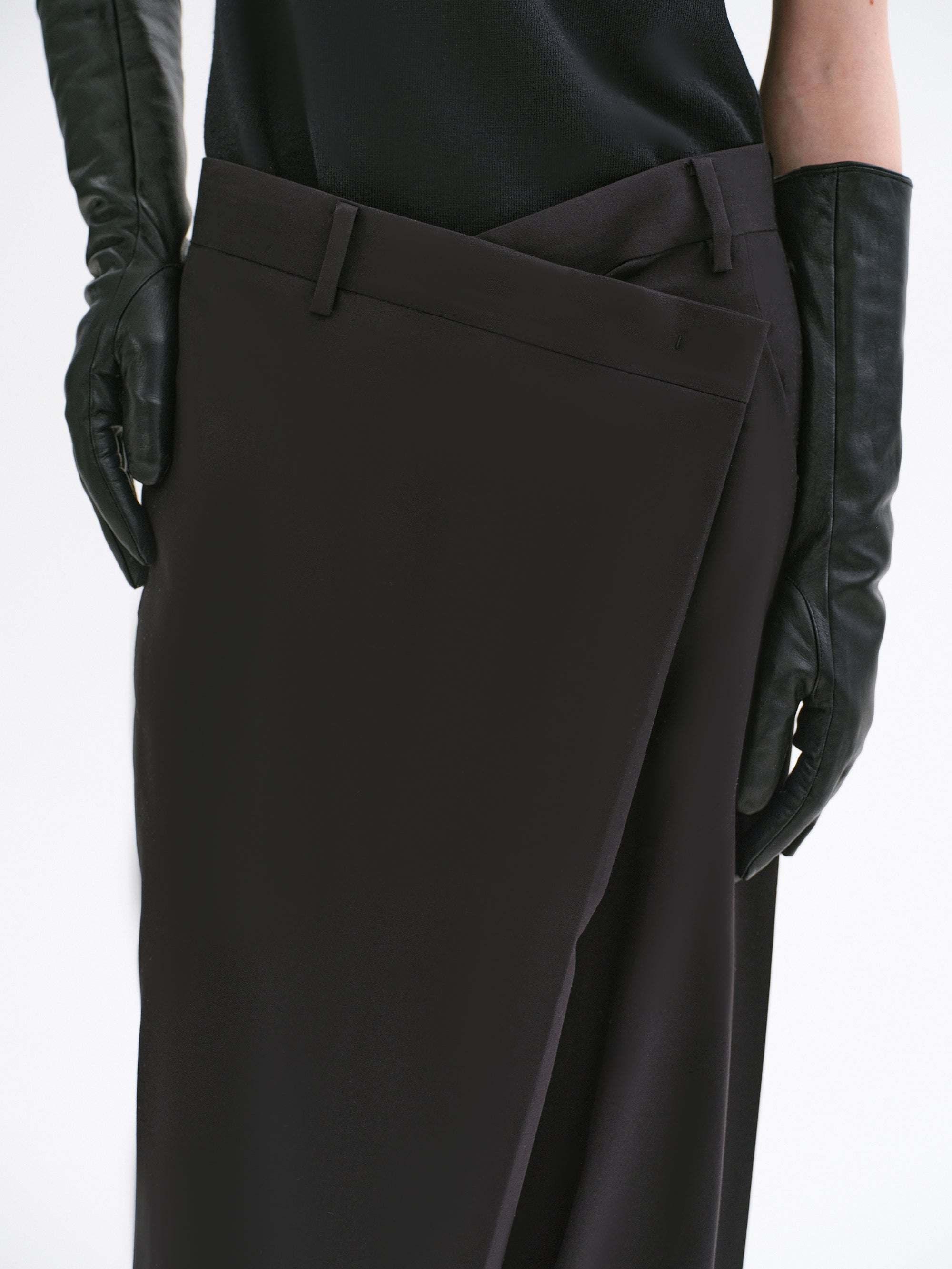 Rennert Criss Cross Trousers, Black
