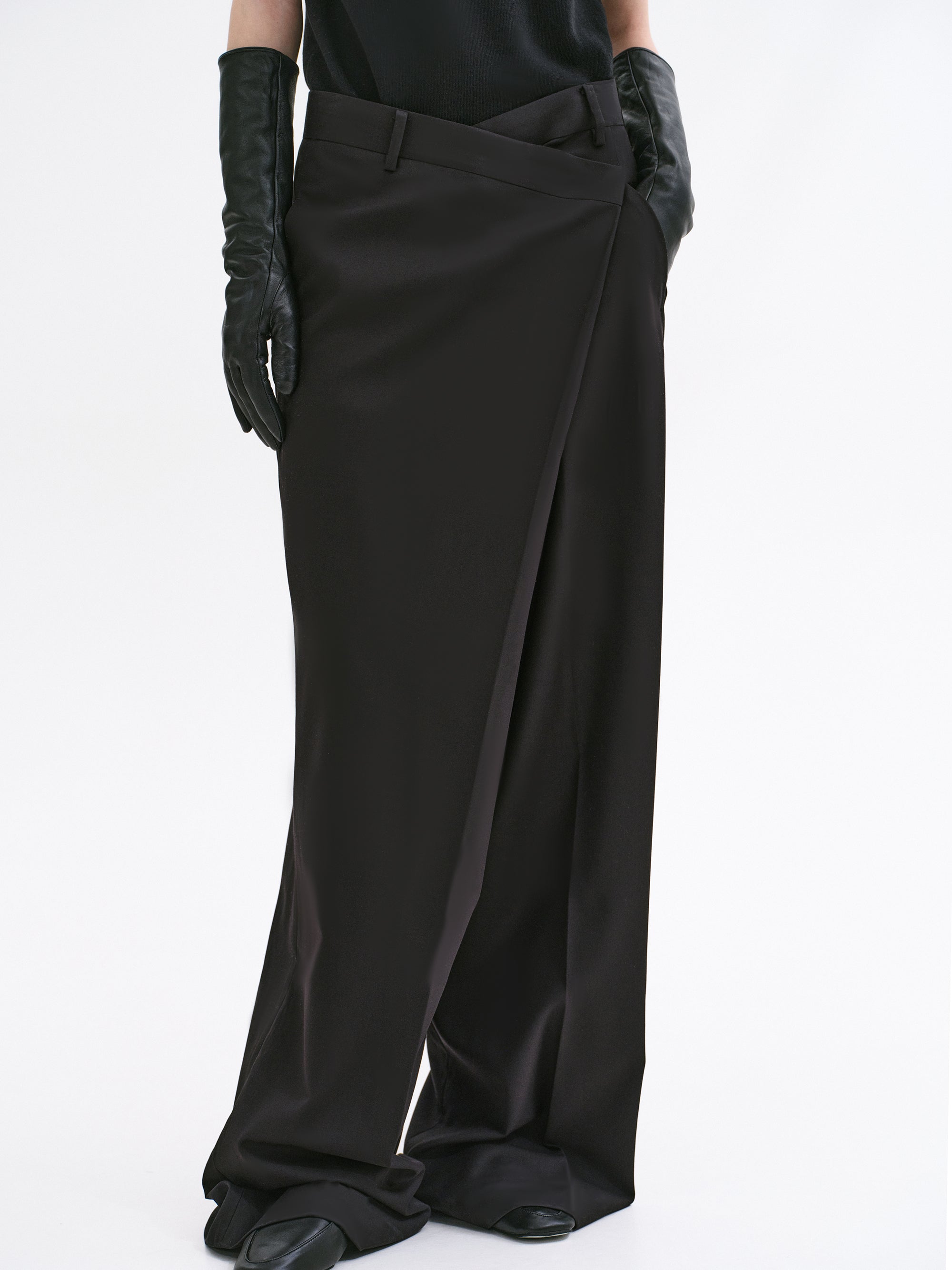 Rennert Criss Cross Trousers, Black