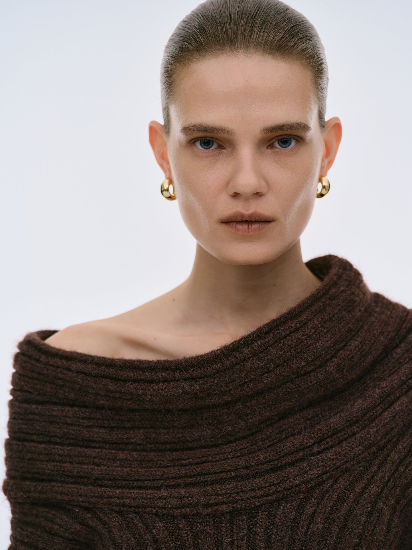 (Pre-order) Becca Oversized High Roll Knit Pullover, Chocolate