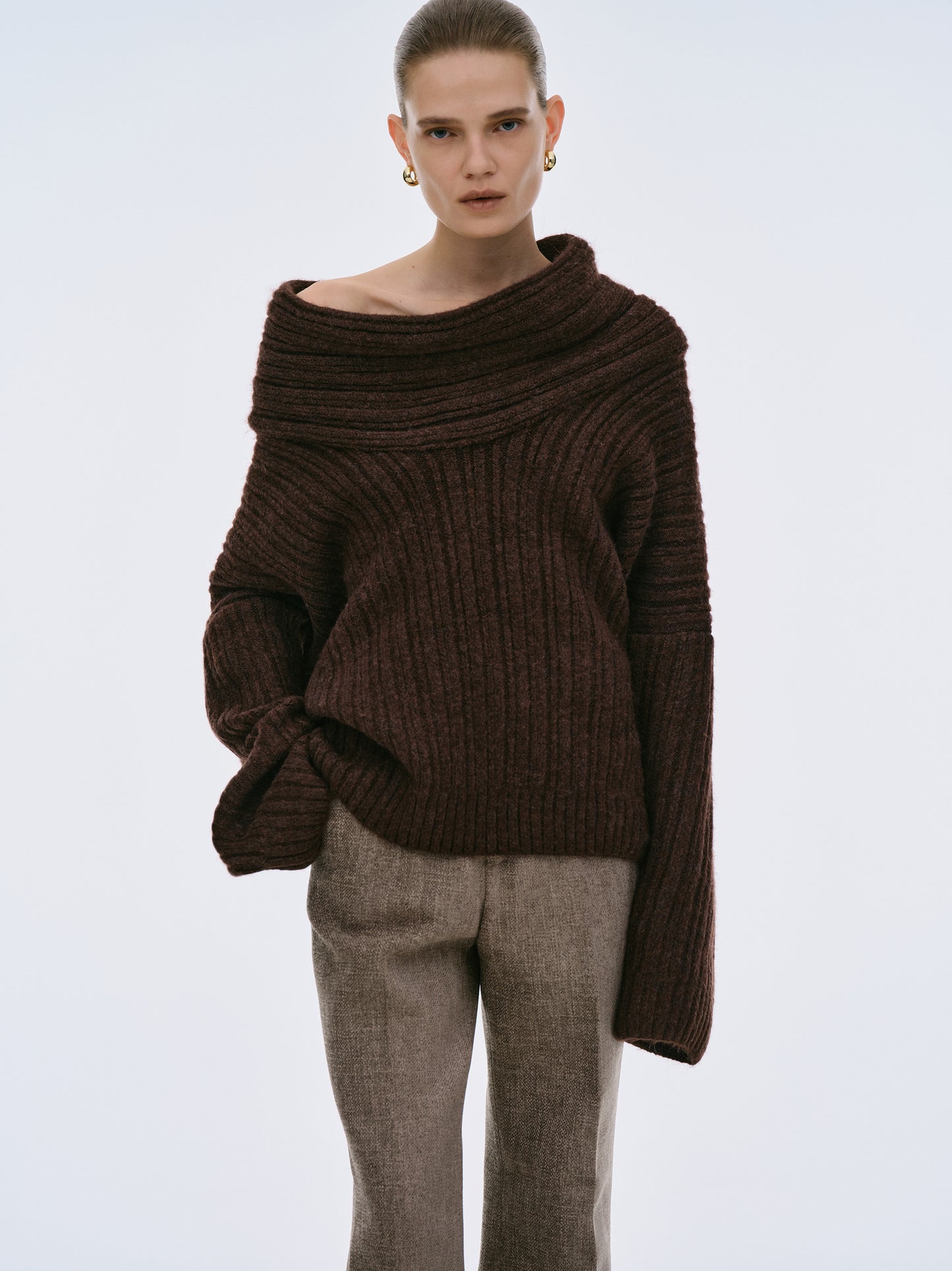 (Pre-order) Becca Oversized High Roll Knit Pullover, Chocolate