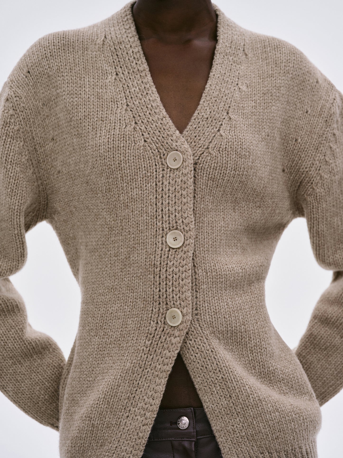 Fitted Fine Wool Cardigan, Mink