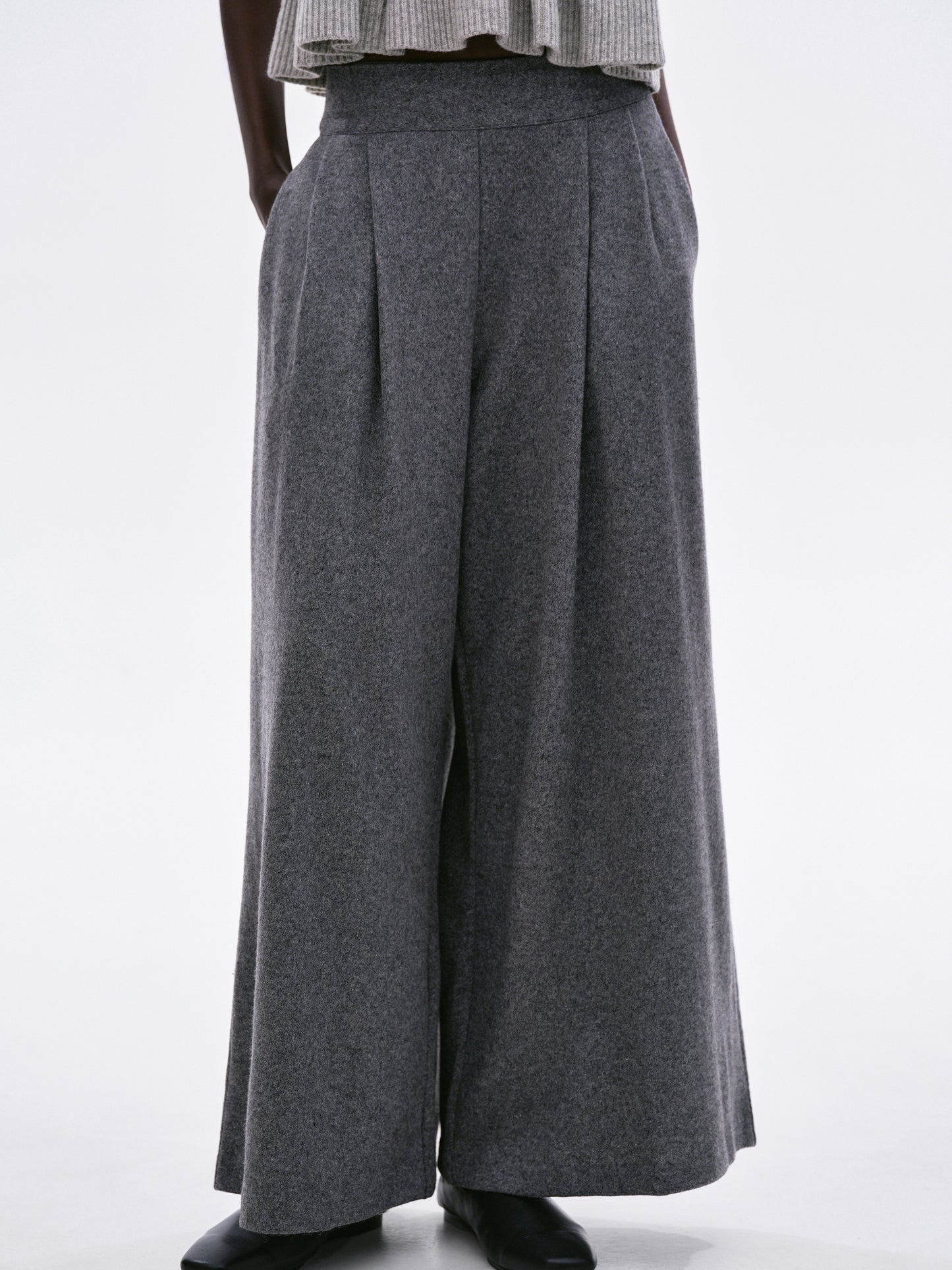 Wide-Leg Wool Trousers, Charcoal