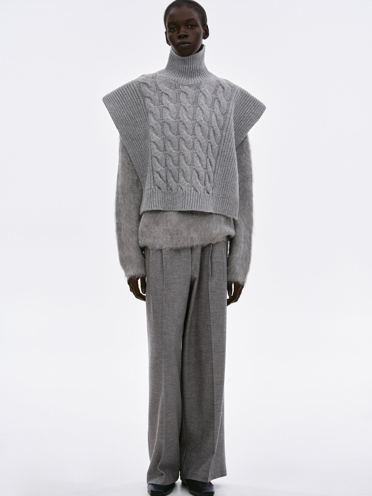 Kodilia Cable Knit Turtleneck Warmer, Light Grey