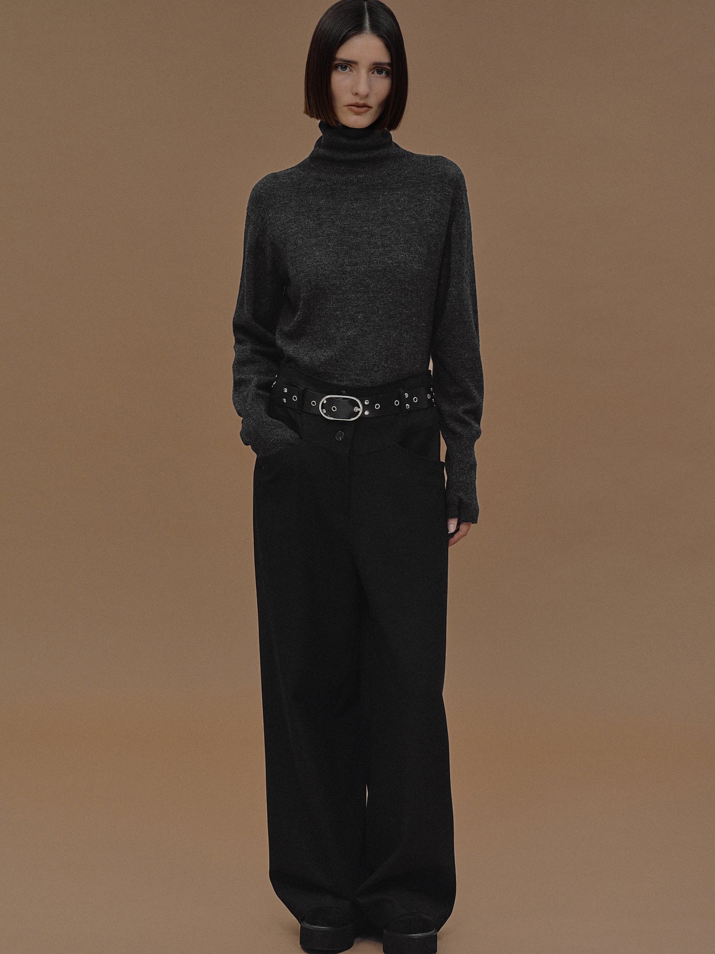 (Pre-order) Thumb-Slot Cashmere Turtleneck, Charcoal