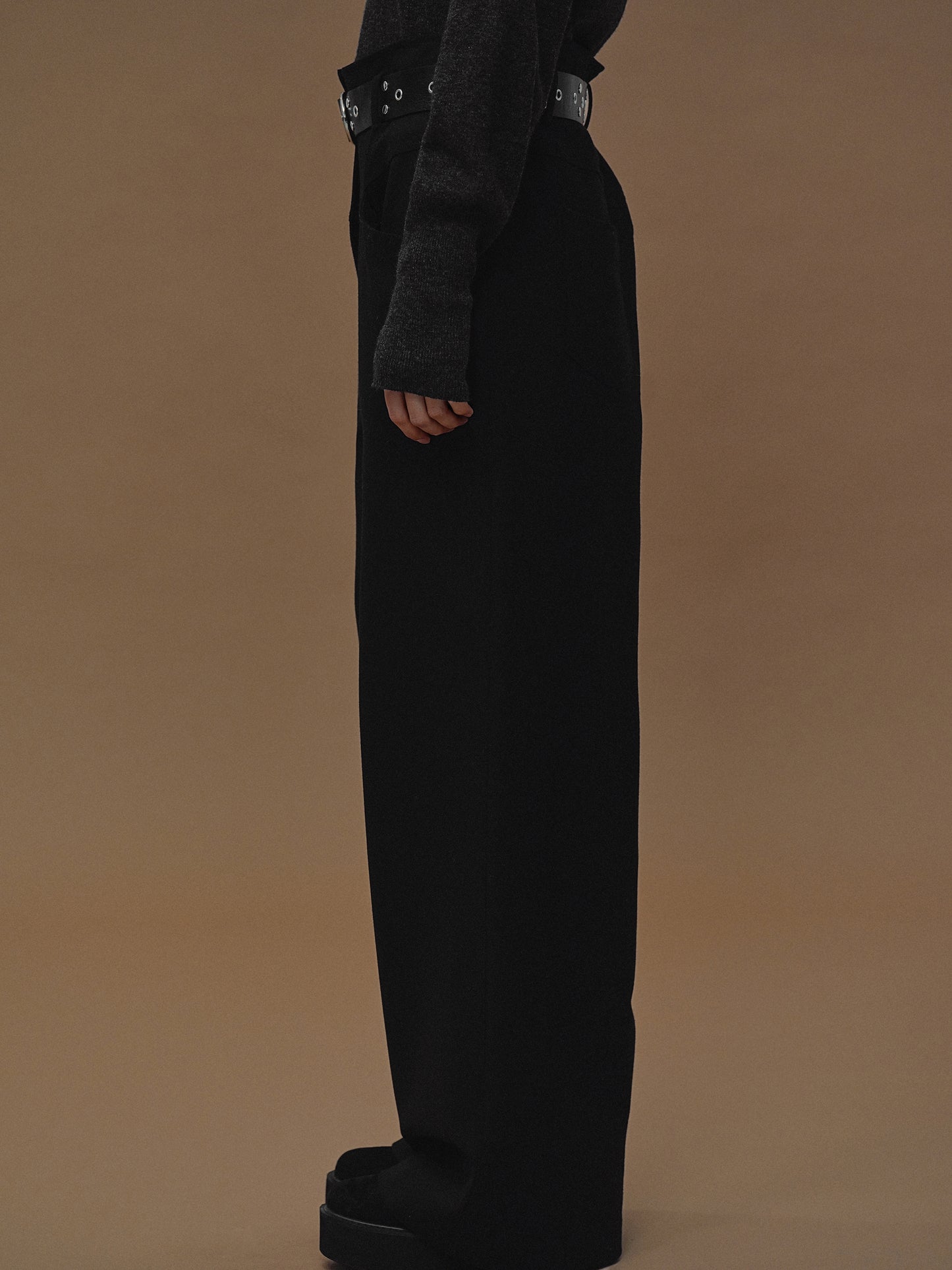 Eyelet Belt Trousers, Black