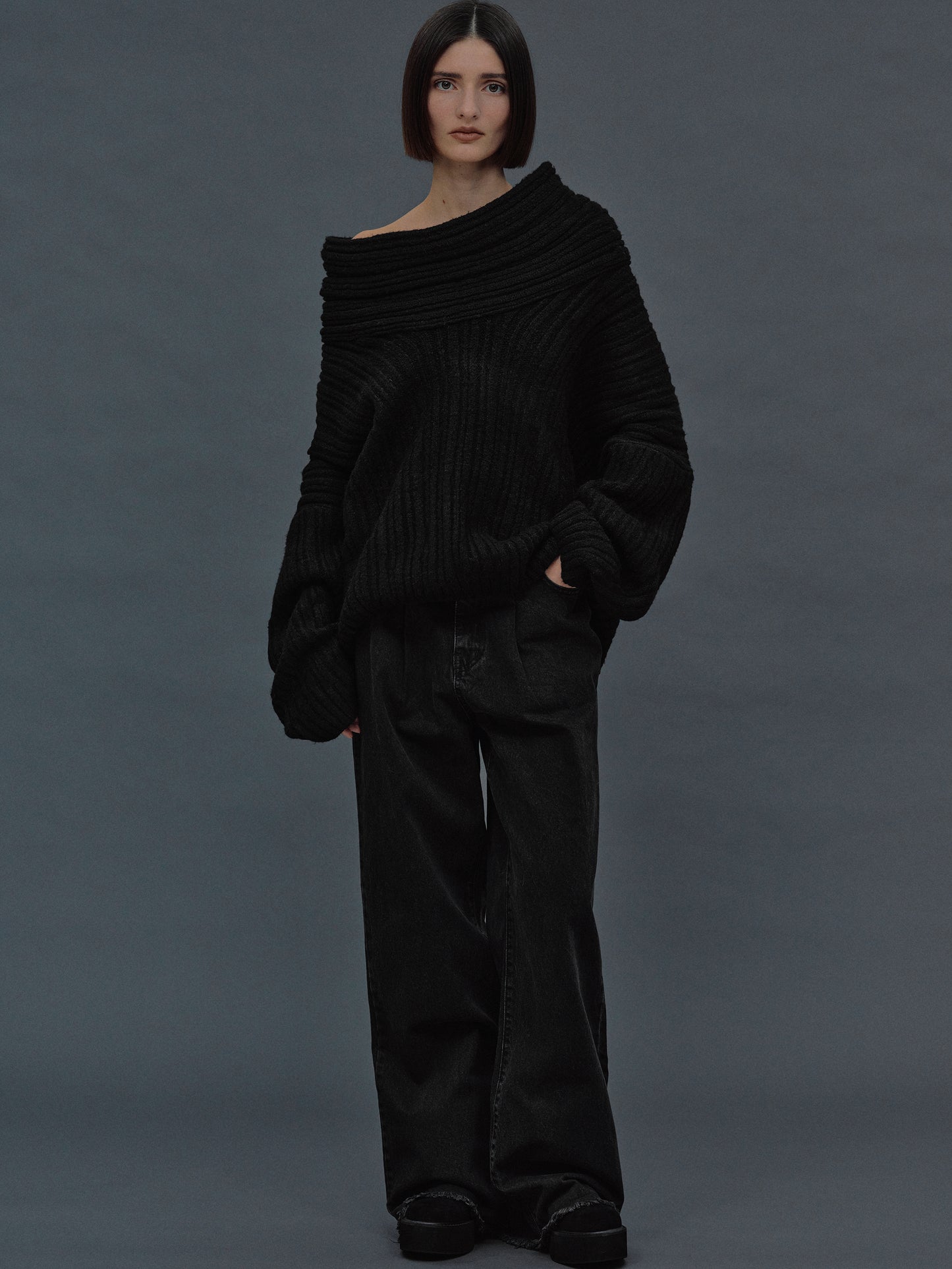 (Pre-order) Becca Oversized High Roll Knit Pullover, Black