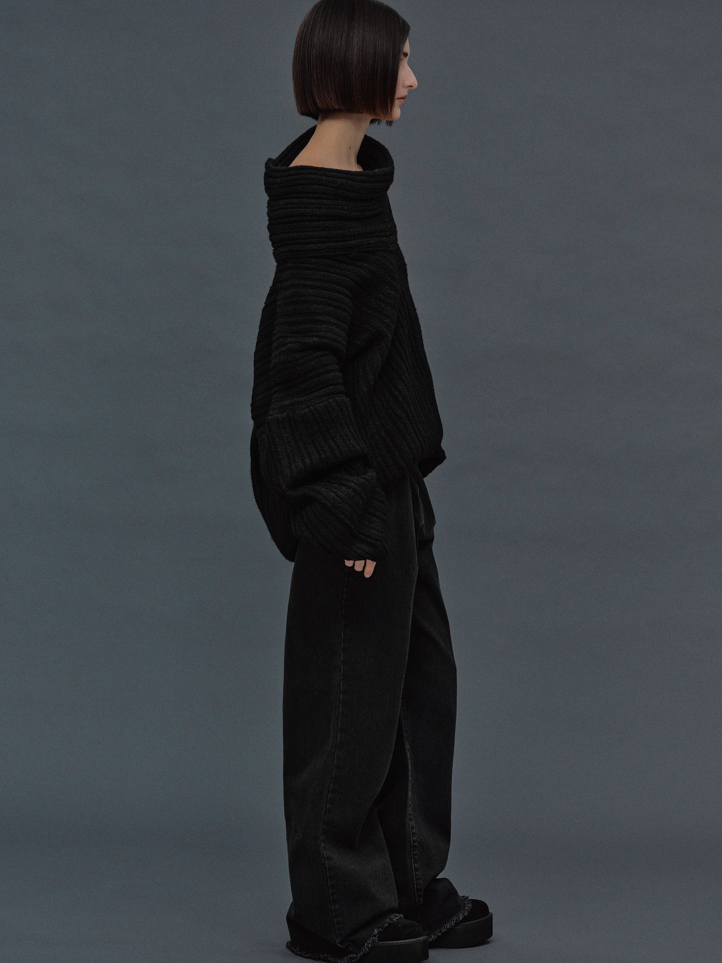 (Pre-order) Becca Oversized High Roll Knit Pullover, Black