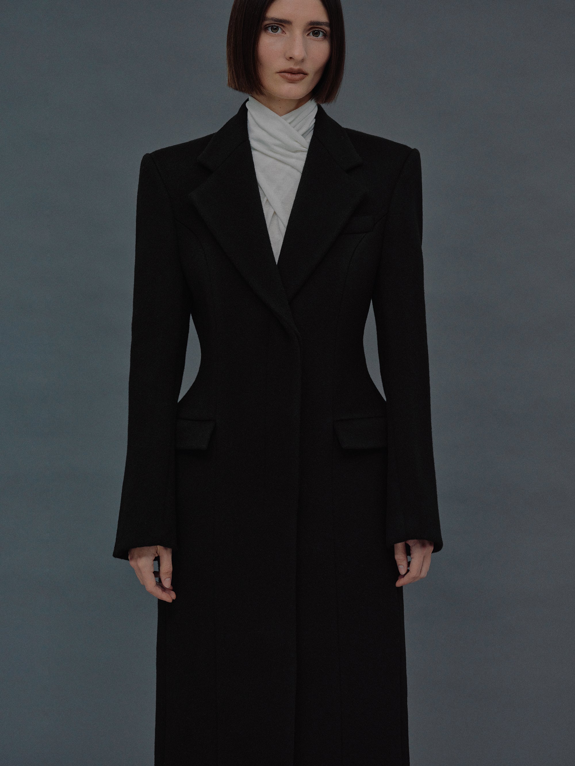 Holin Hourglass Coat, Black