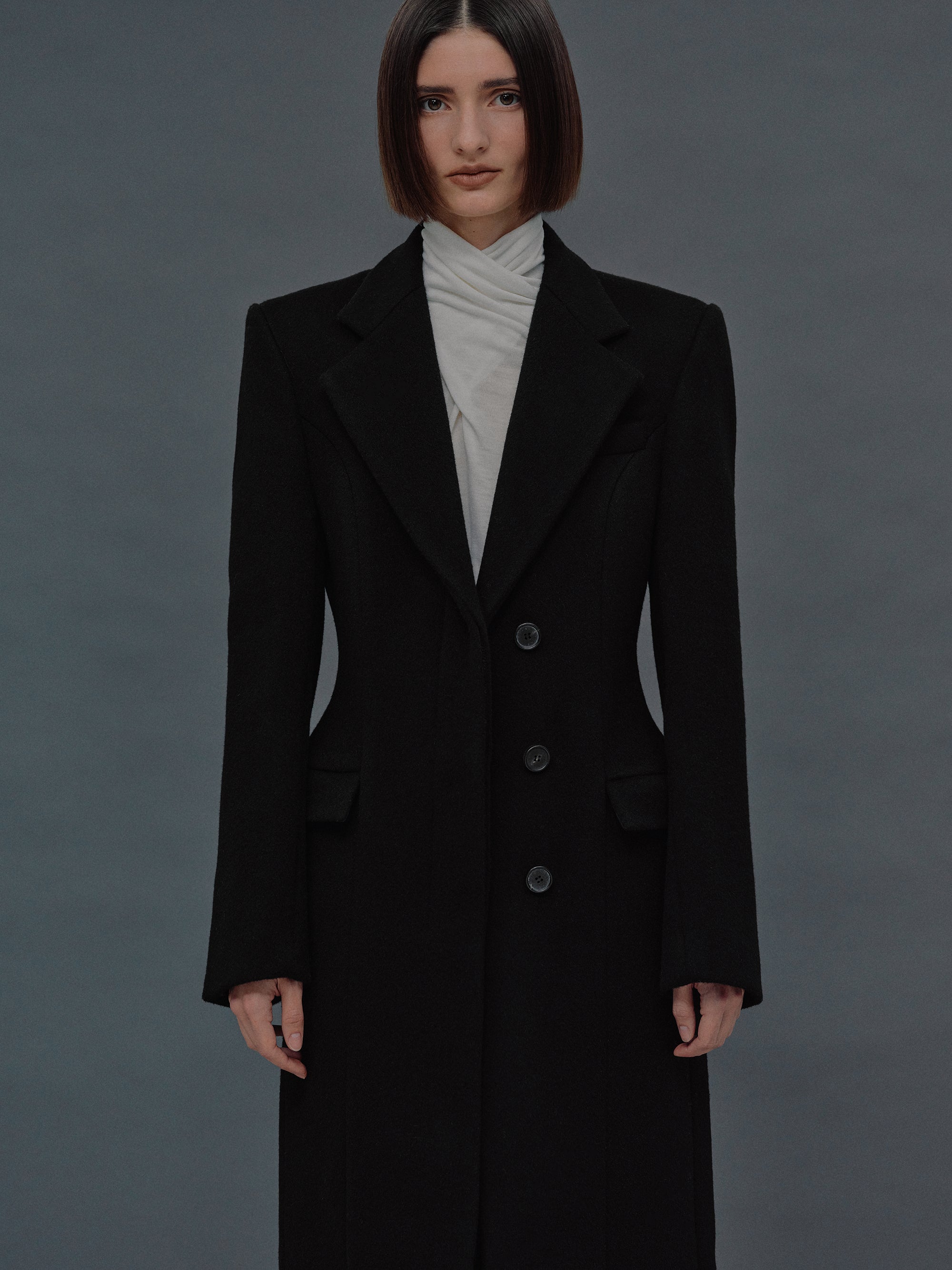 Holin Hourglass Coat, Black