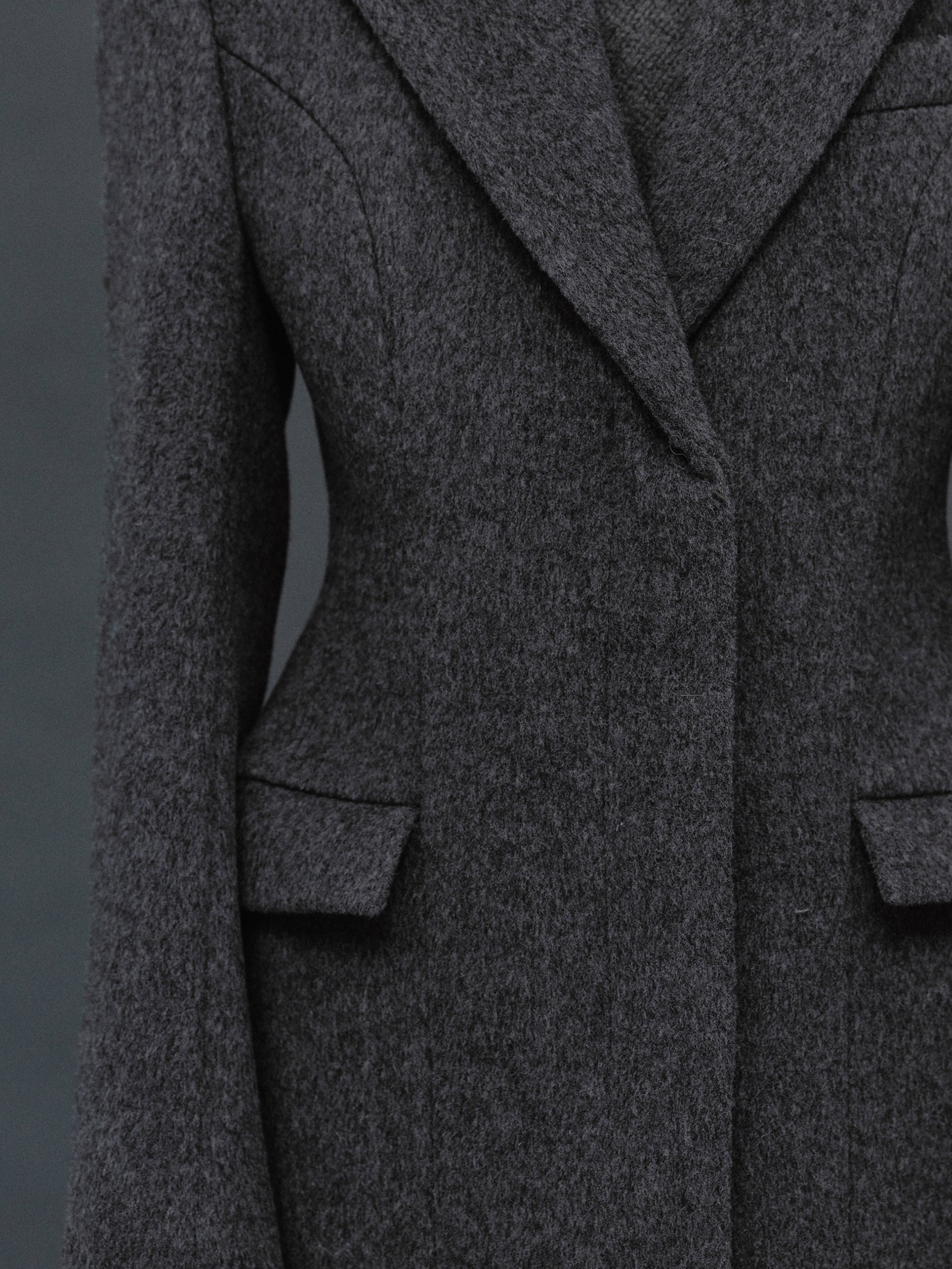 Holin Hourglass Coat, Cobblestone