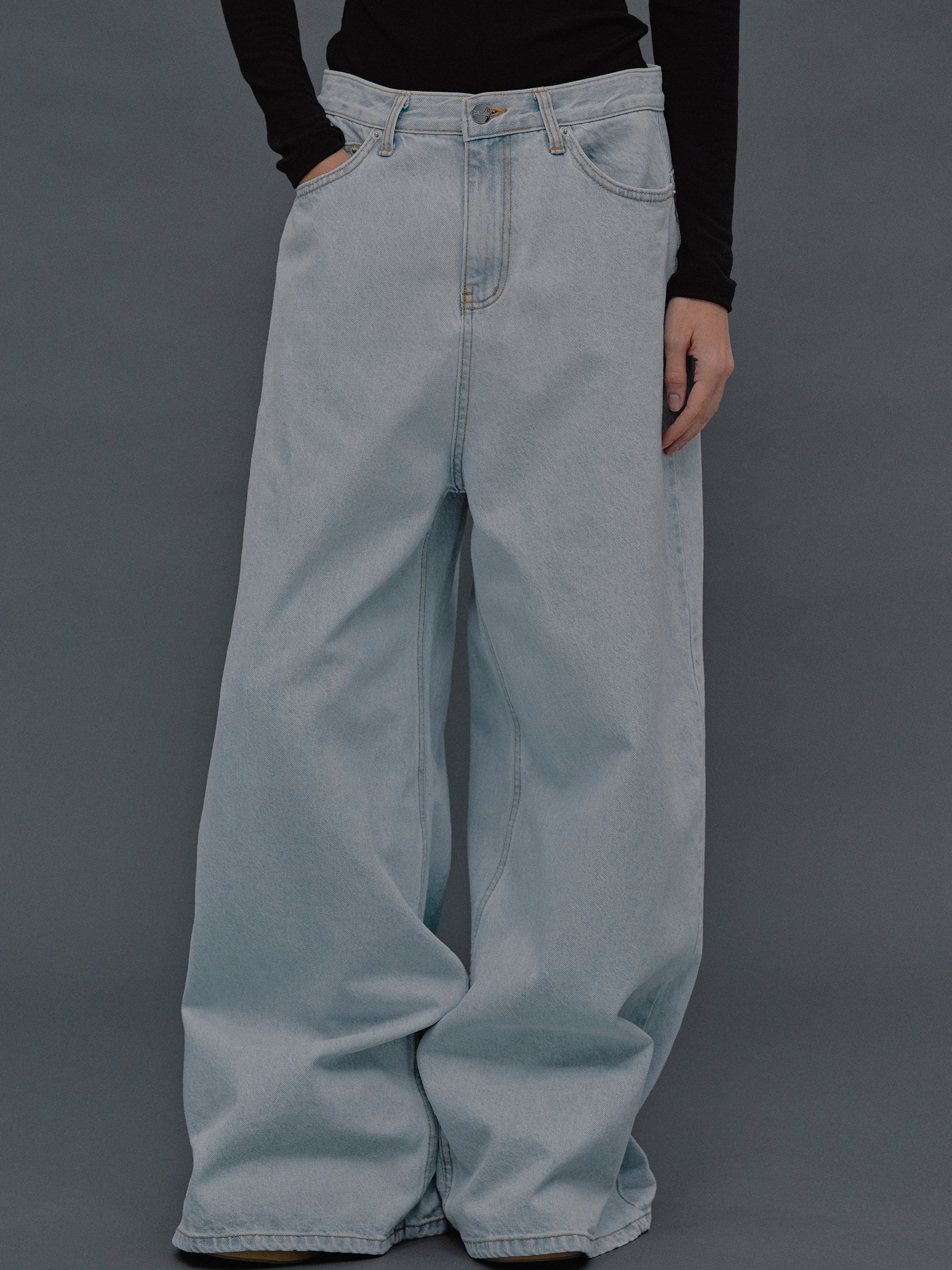 Exaggerated Wide-Leg Jeans, Blue