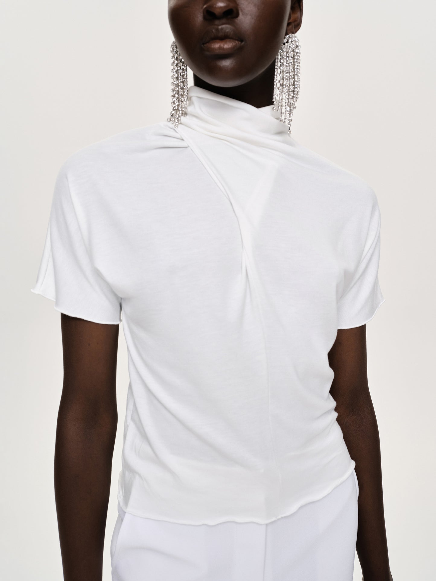 Daye Cross Neck T-Shirt, White