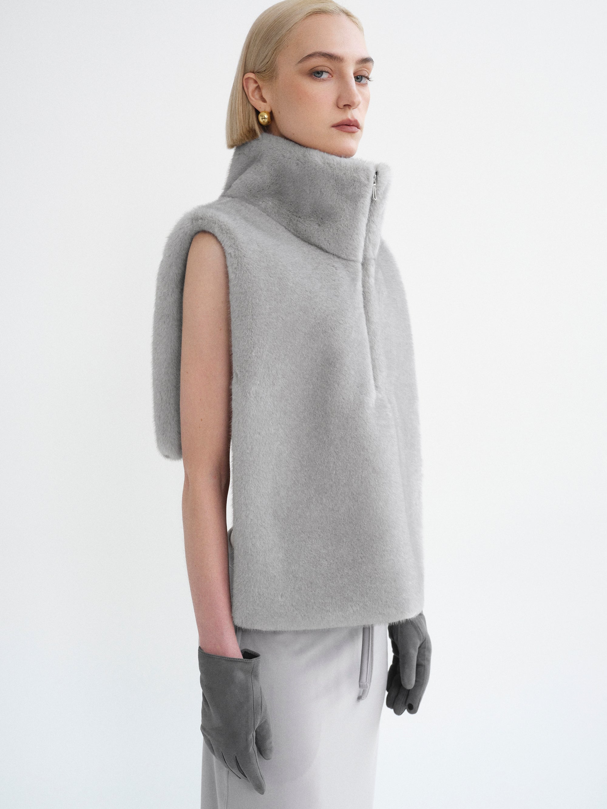Half-Zip Faux-Fur Vest, Grey