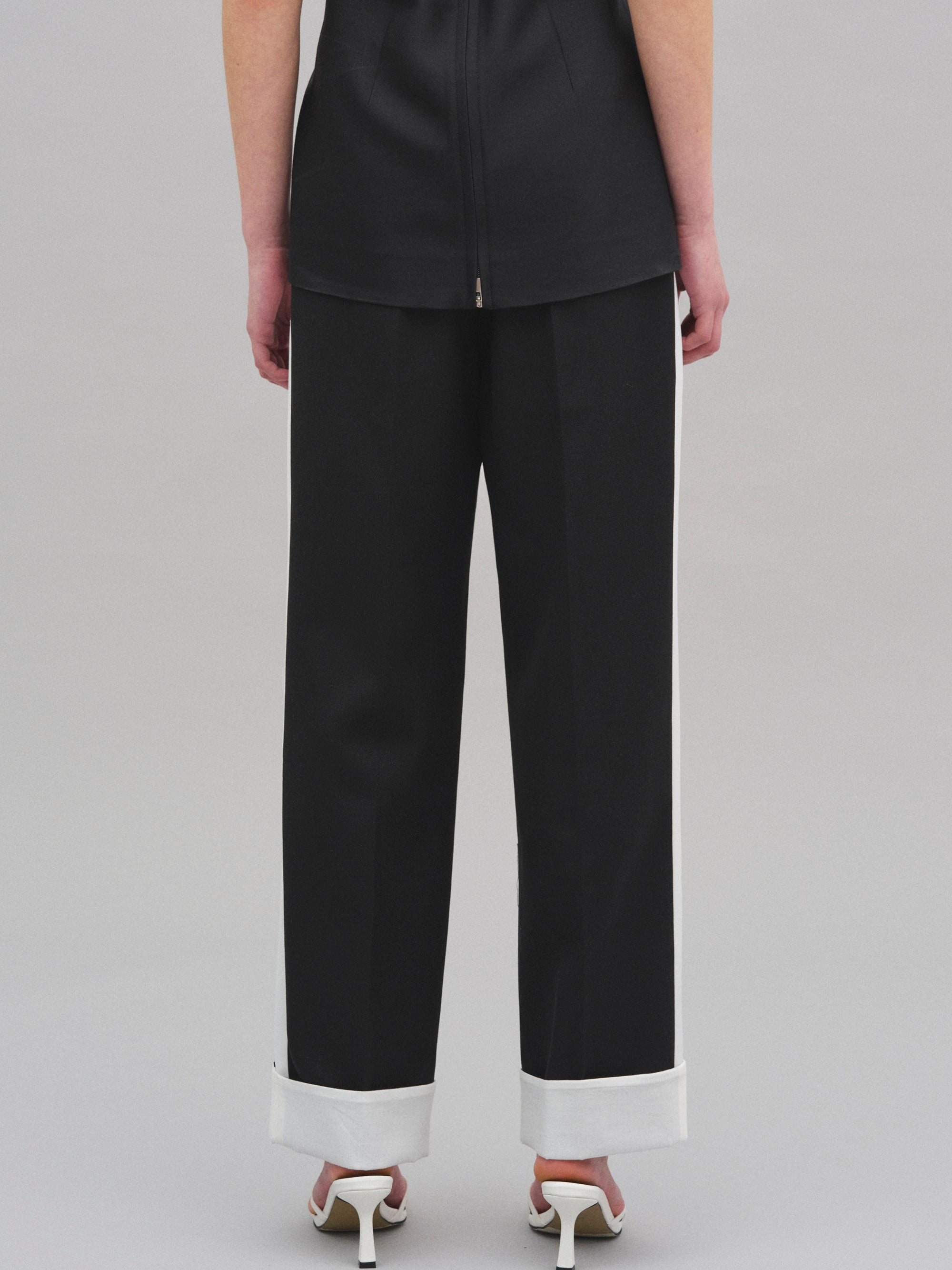 Colorblock Cuffed Trousers, Black
