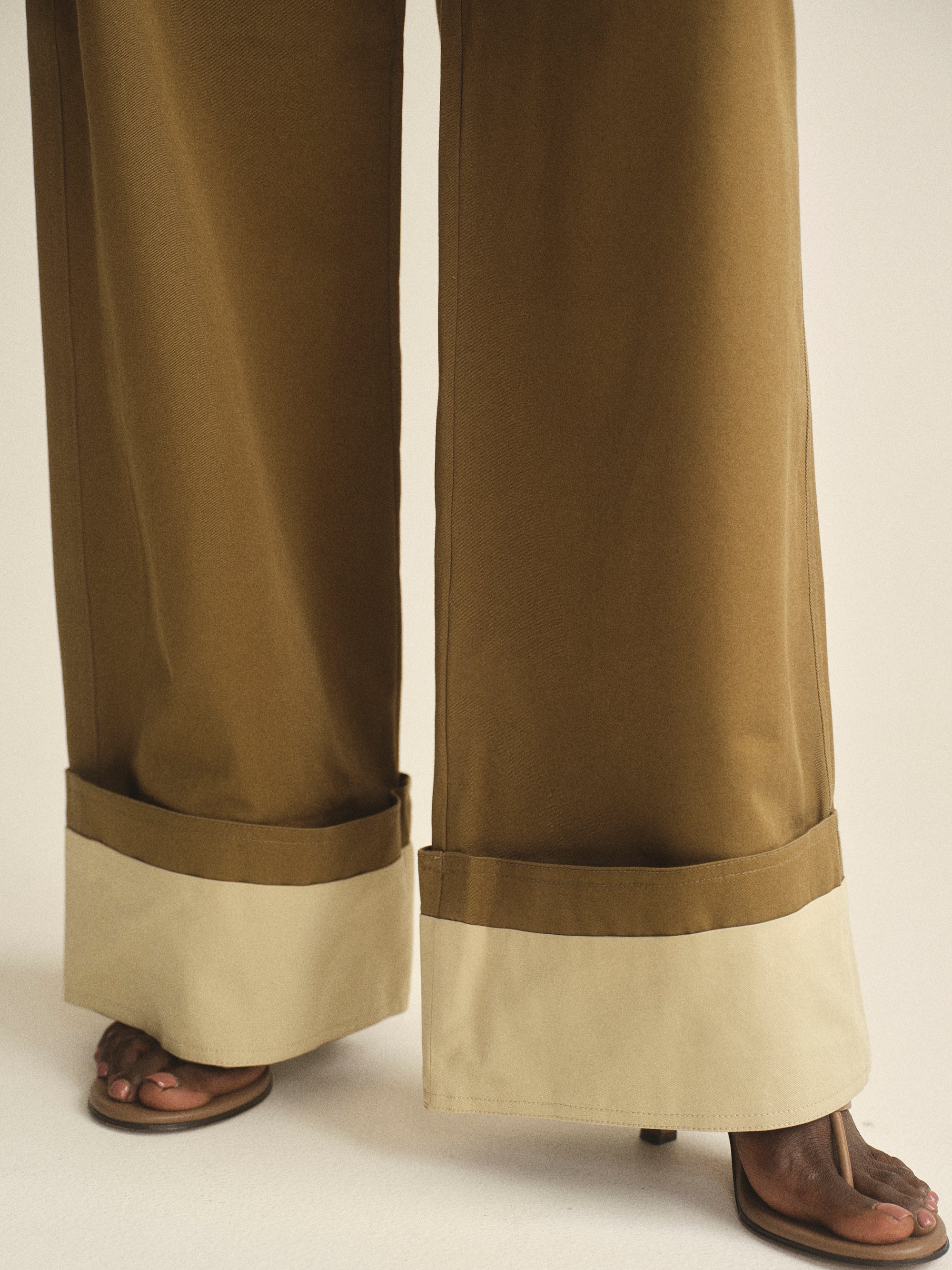 Wide Leg Turn-Up Trousers, Khaki