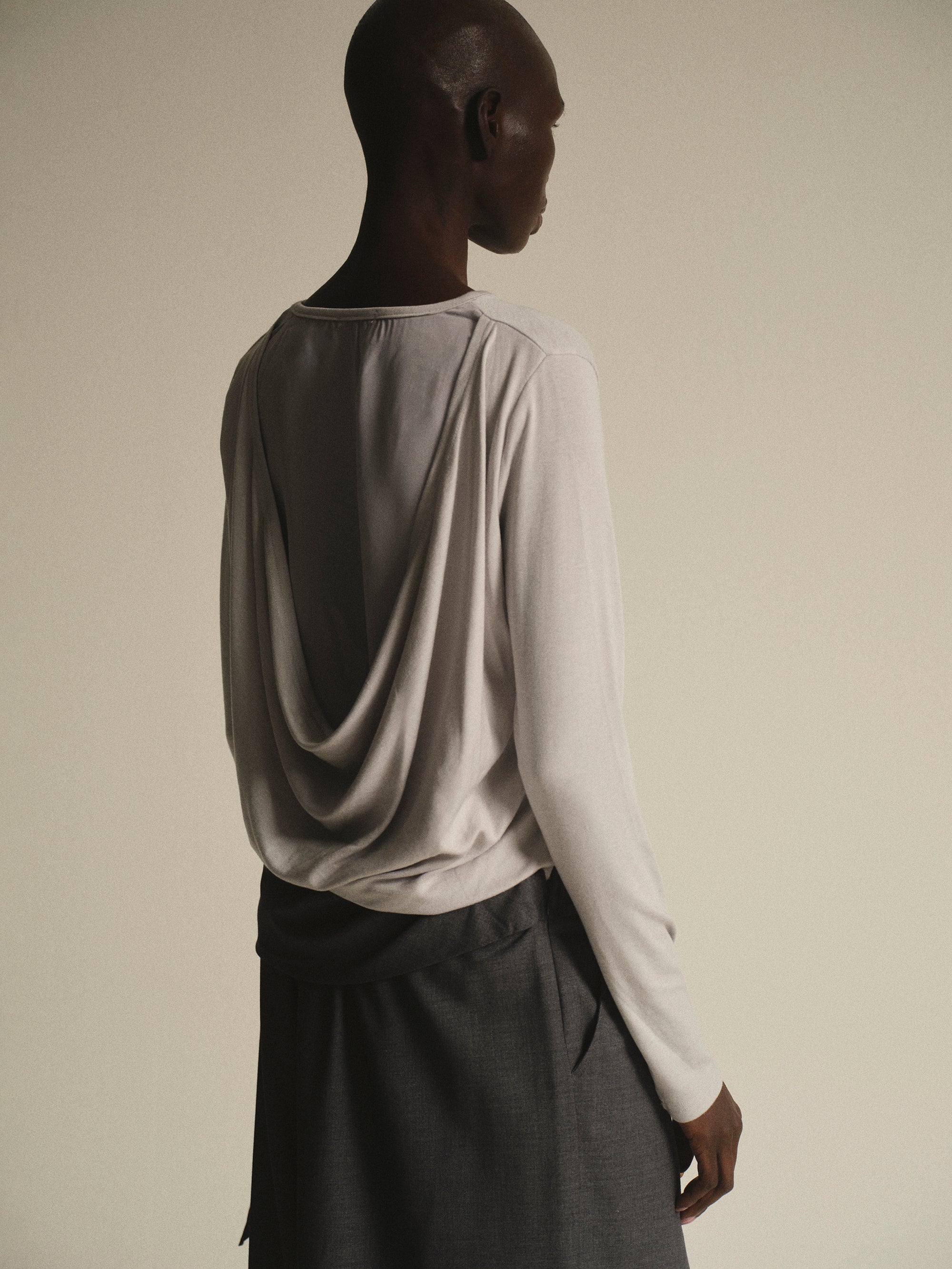 Drape-Back Tee, Light Grey