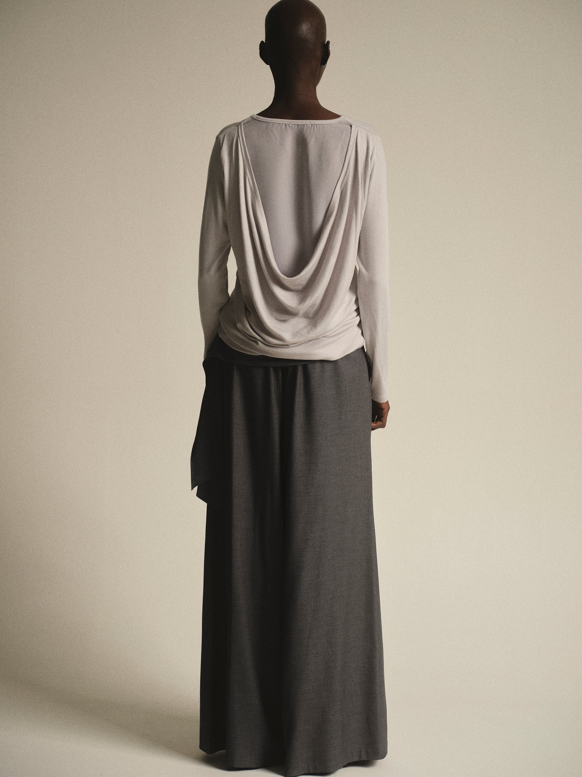 Drape-Back Tee, Light Grey