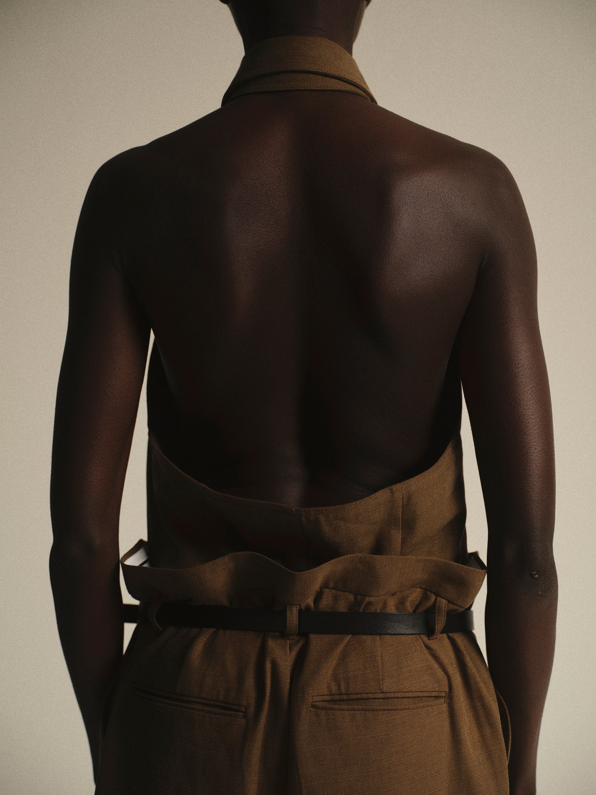 Sleeveless Neck Tie Shirt, Brown
