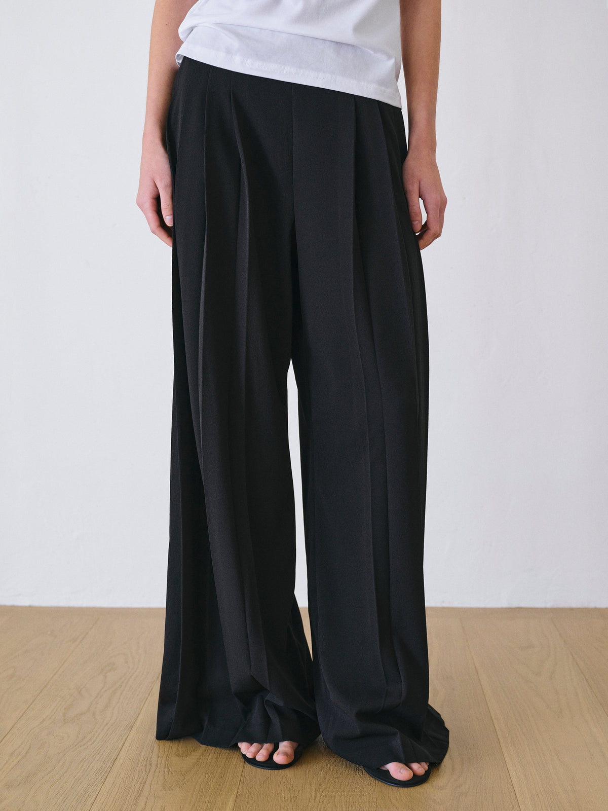 Cassini Pleated Long Trousers, Black