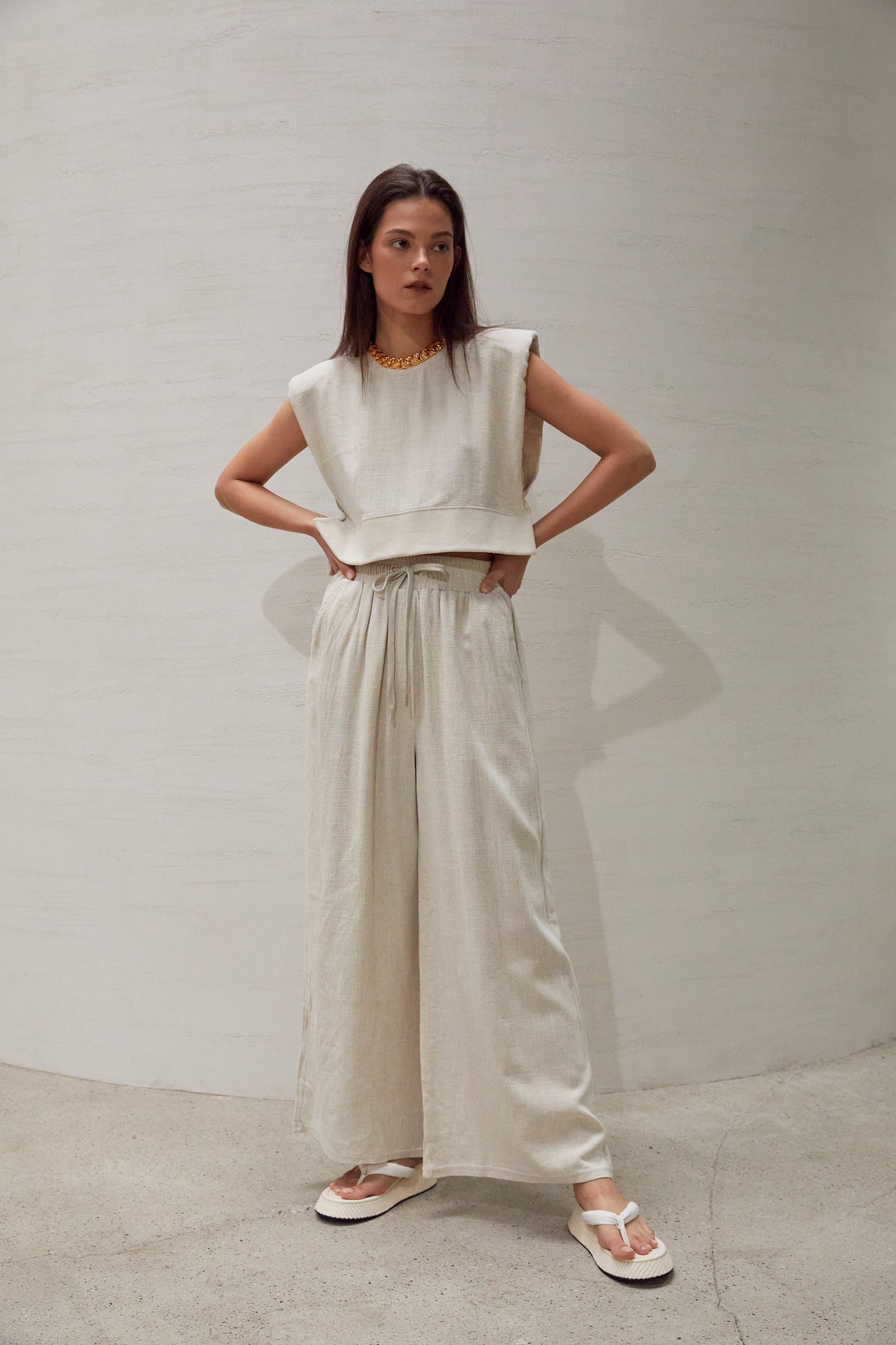 Linen Padded Shoulder Muscle Top, Natural