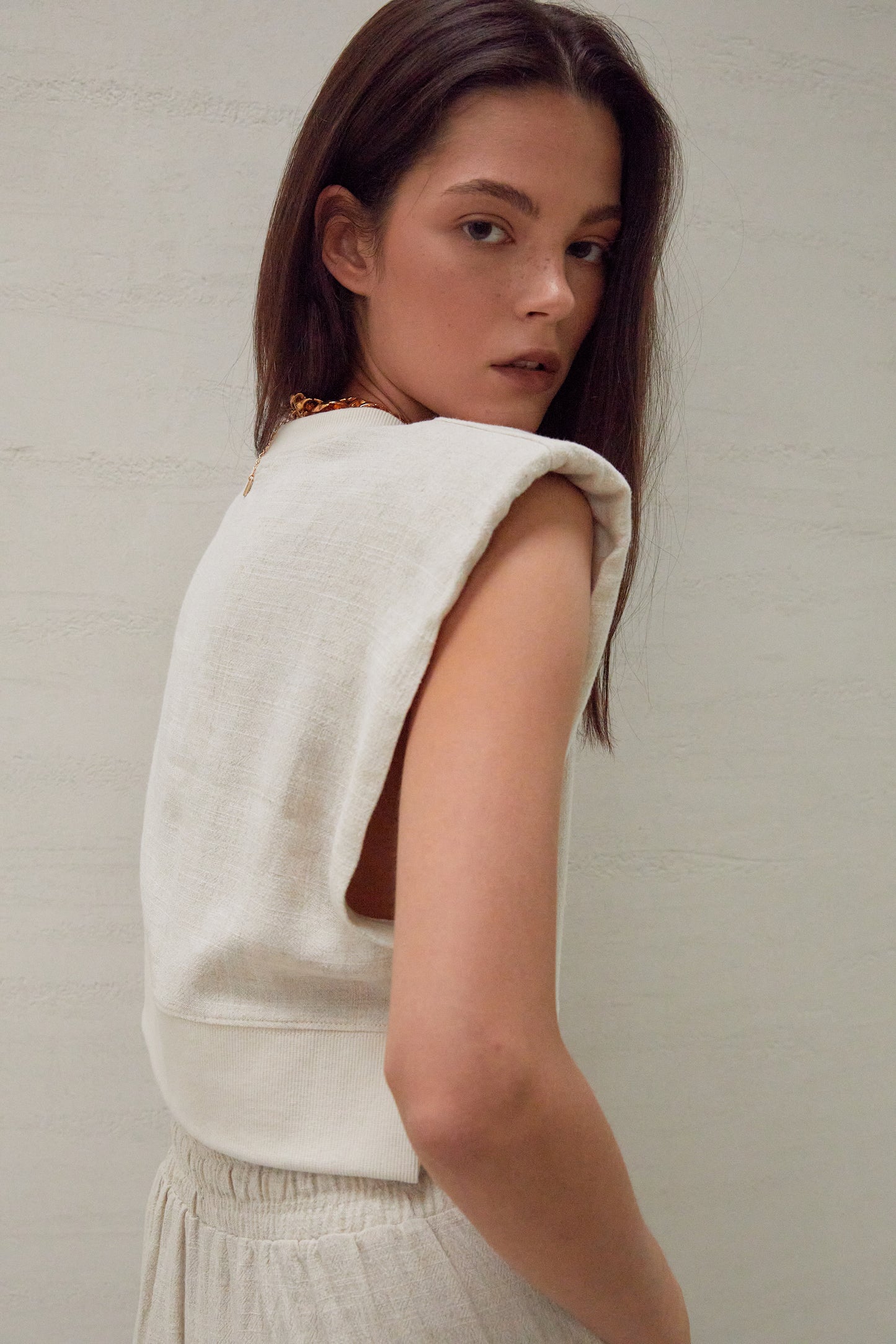Linen Padded Shoulder Muscle Top, Natural
