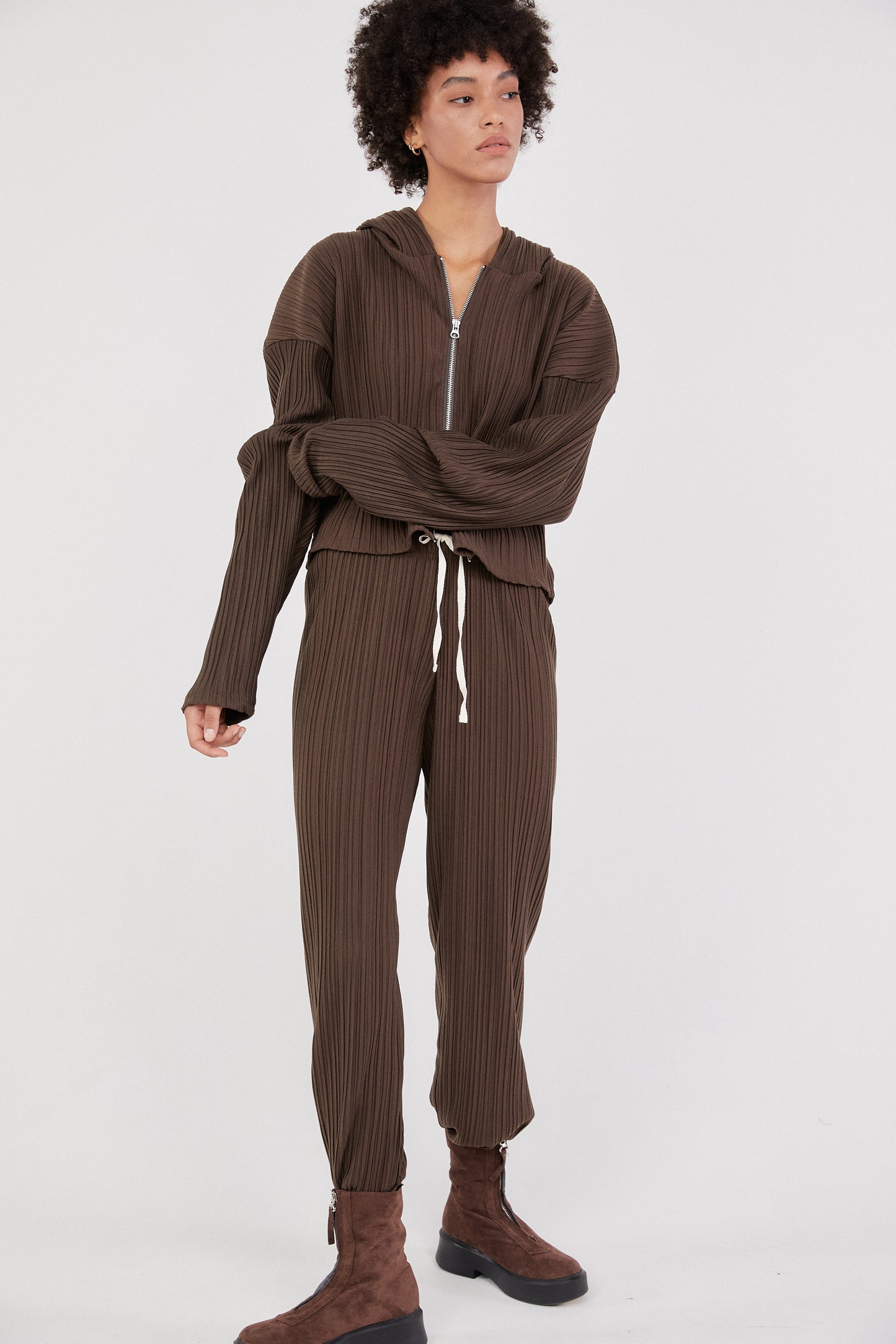 Pleated Sweatpants, Umber Brown
