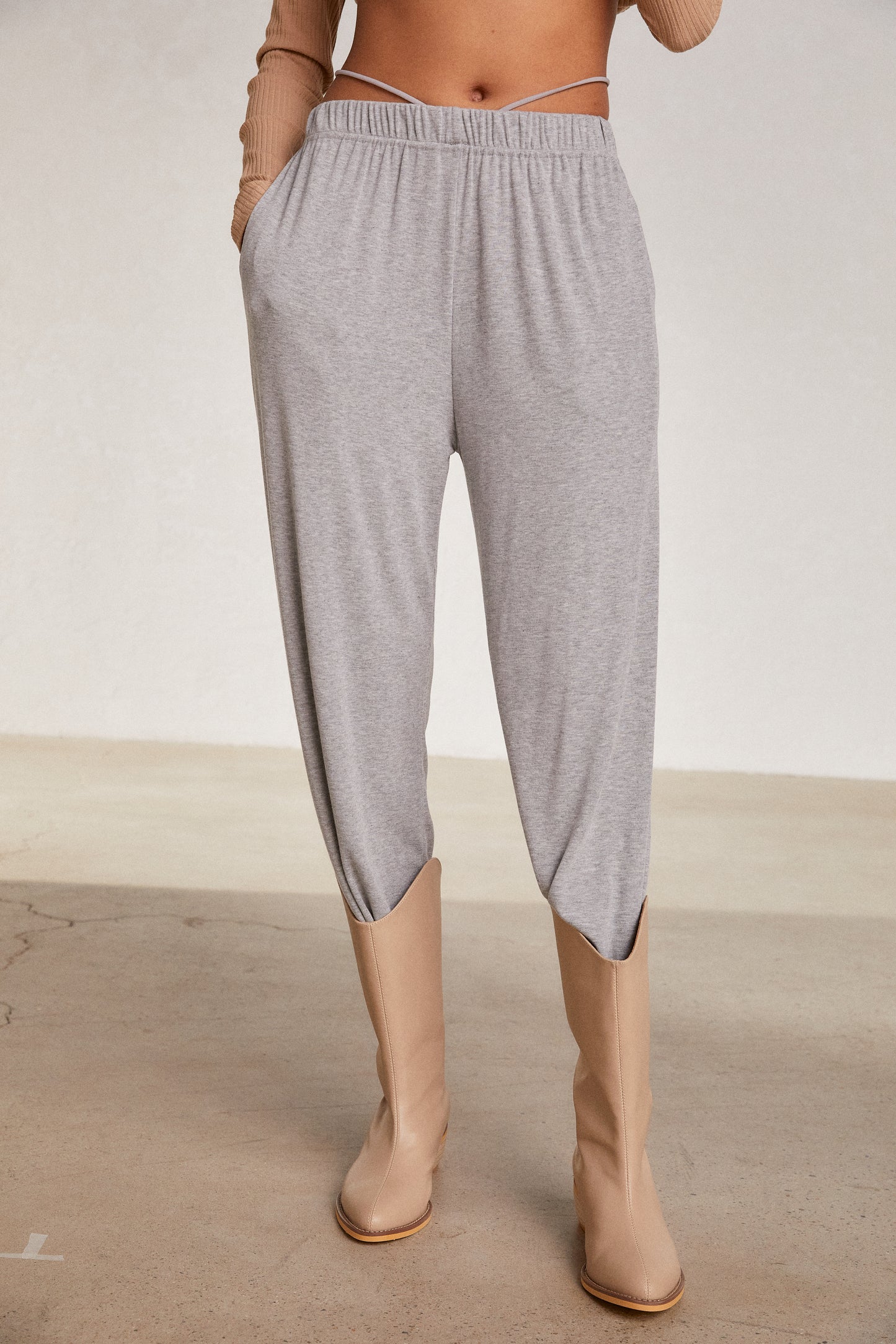 Loose Thong Pants, Light Grey