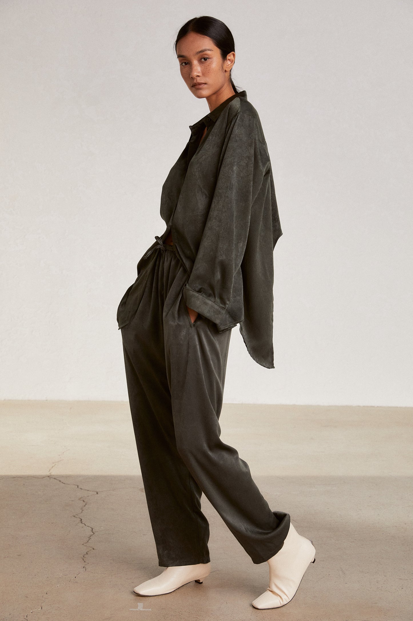 Satin-Effect Tie Back Shirt, Dark Green