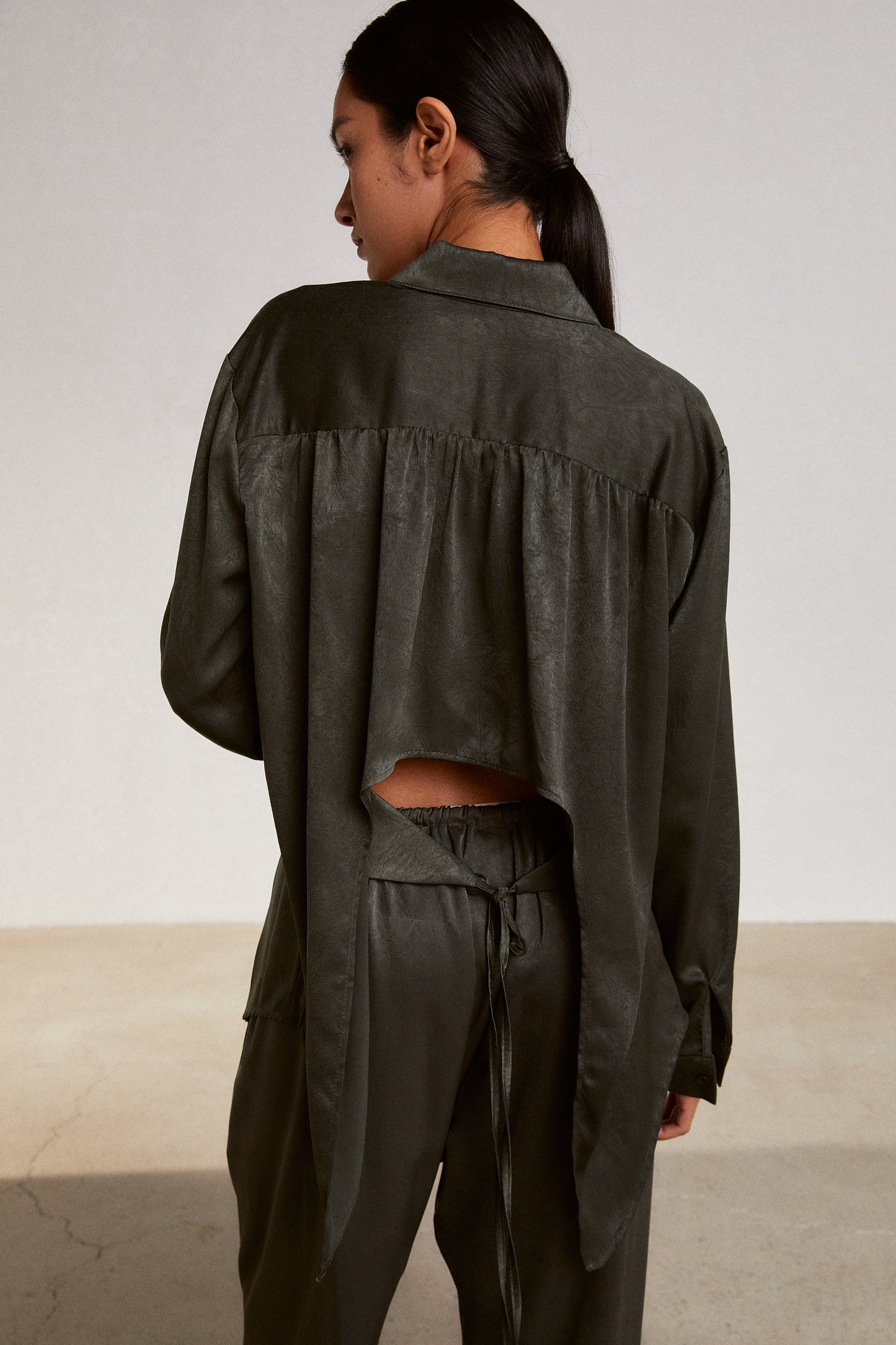 Satin-Effect Tie Back Shirt, Dark Green
