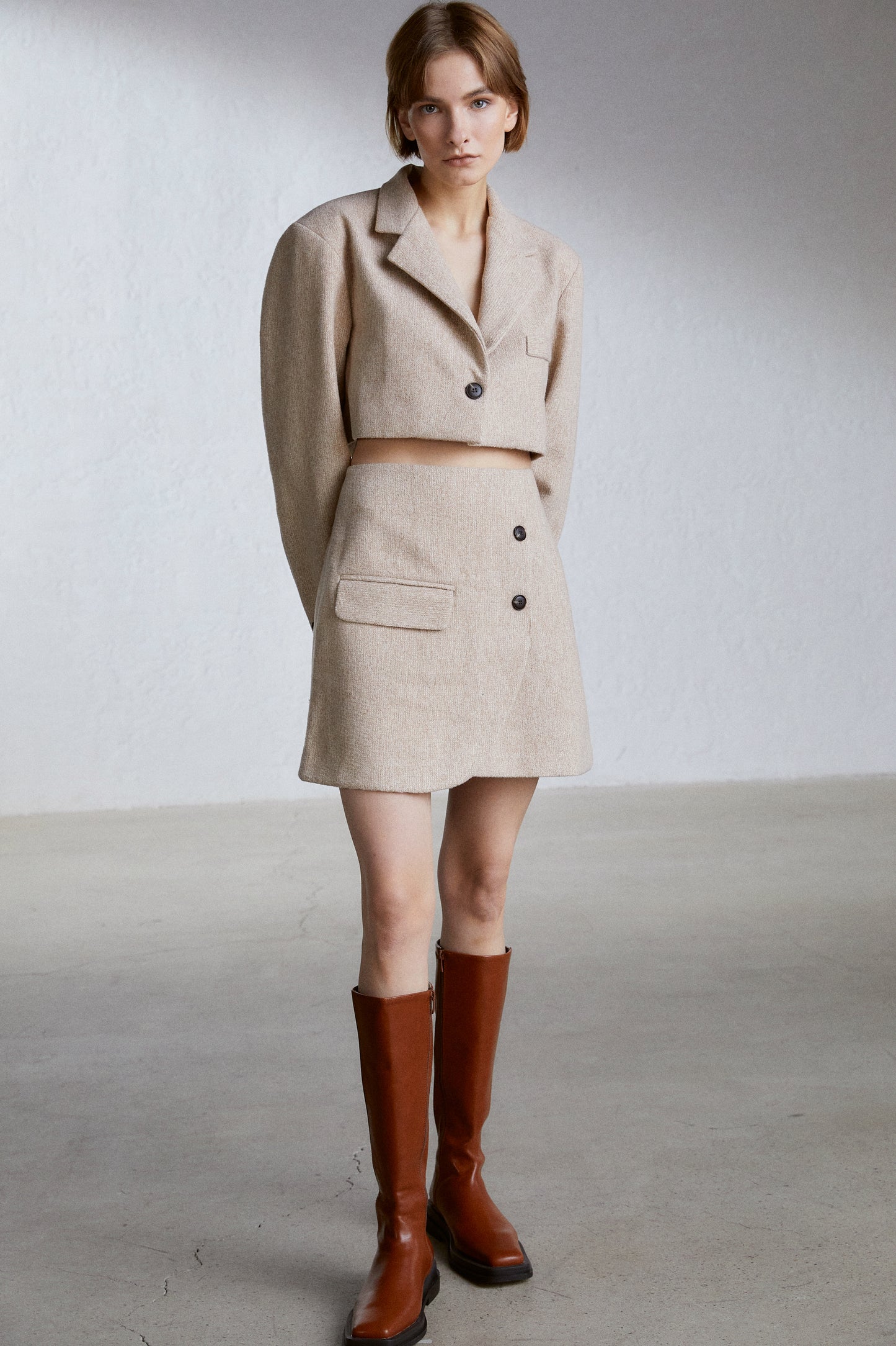 Cropped Men's Wool Blazer, Beige