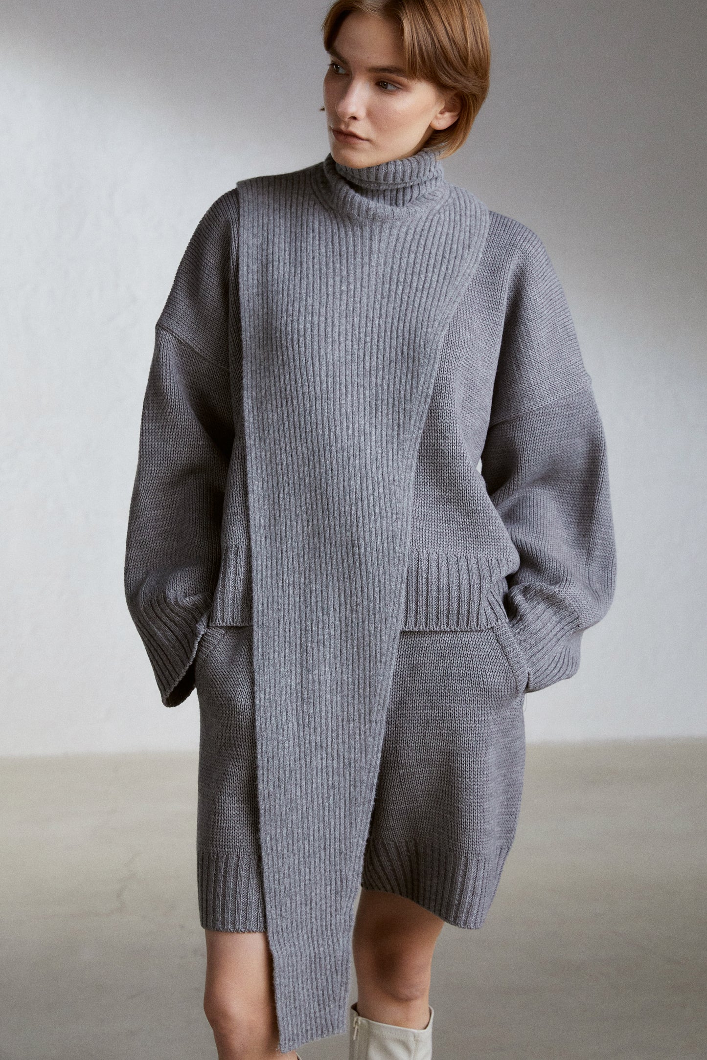 Ribbed Knit Turtleneck Scarf, Grey