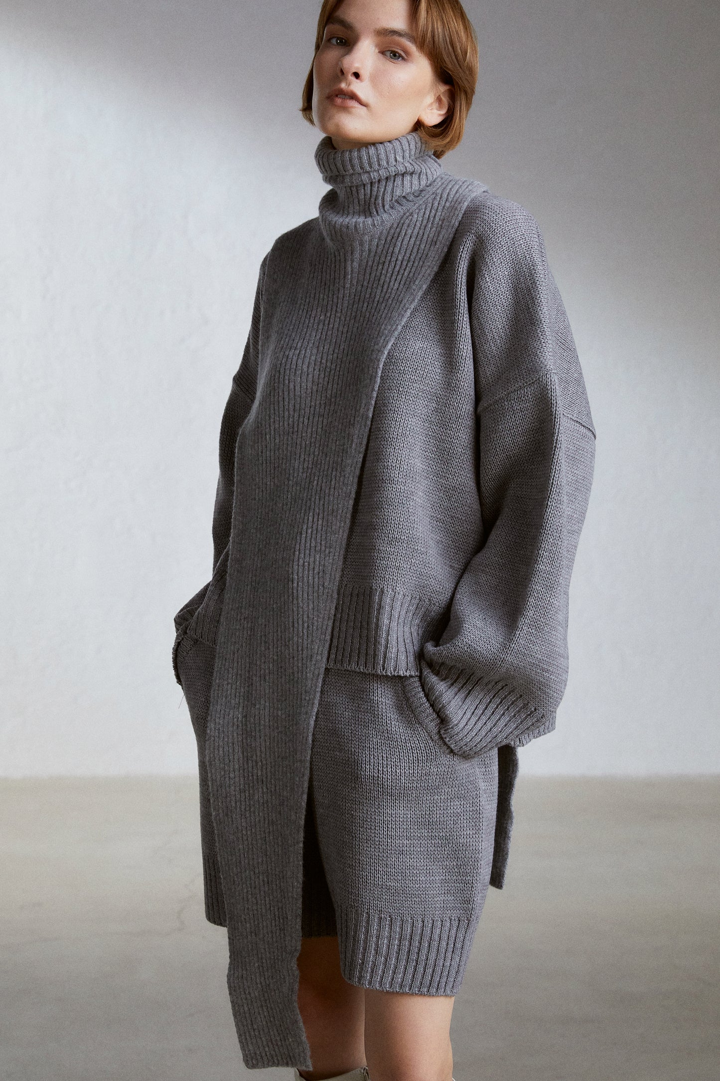 Ribbed Knit Turtleneck Scarf, Grey