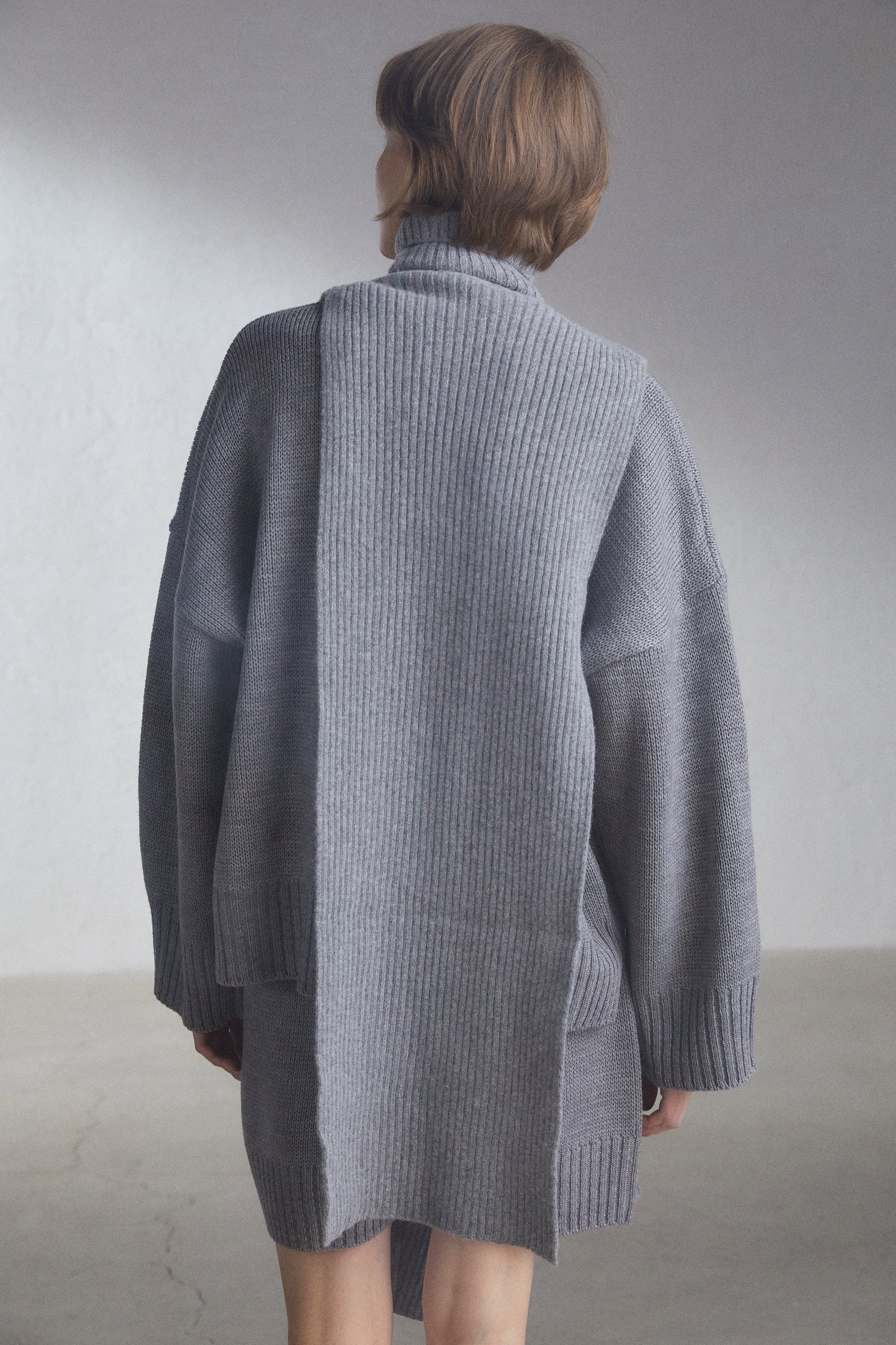 Ribbed Knit Turtleneck Scarf, Grey