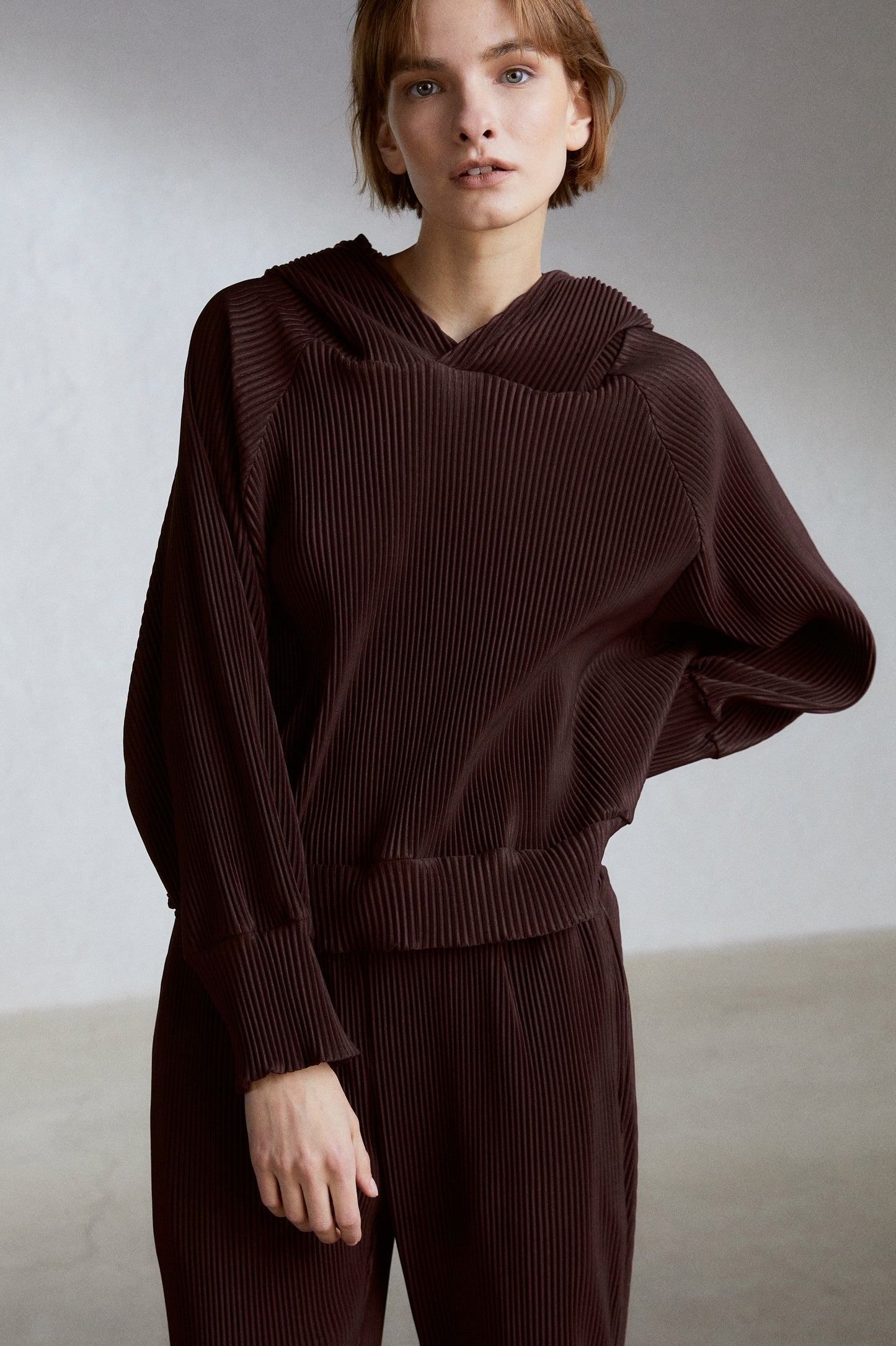 Oversize Pleated Hoodie, Wine