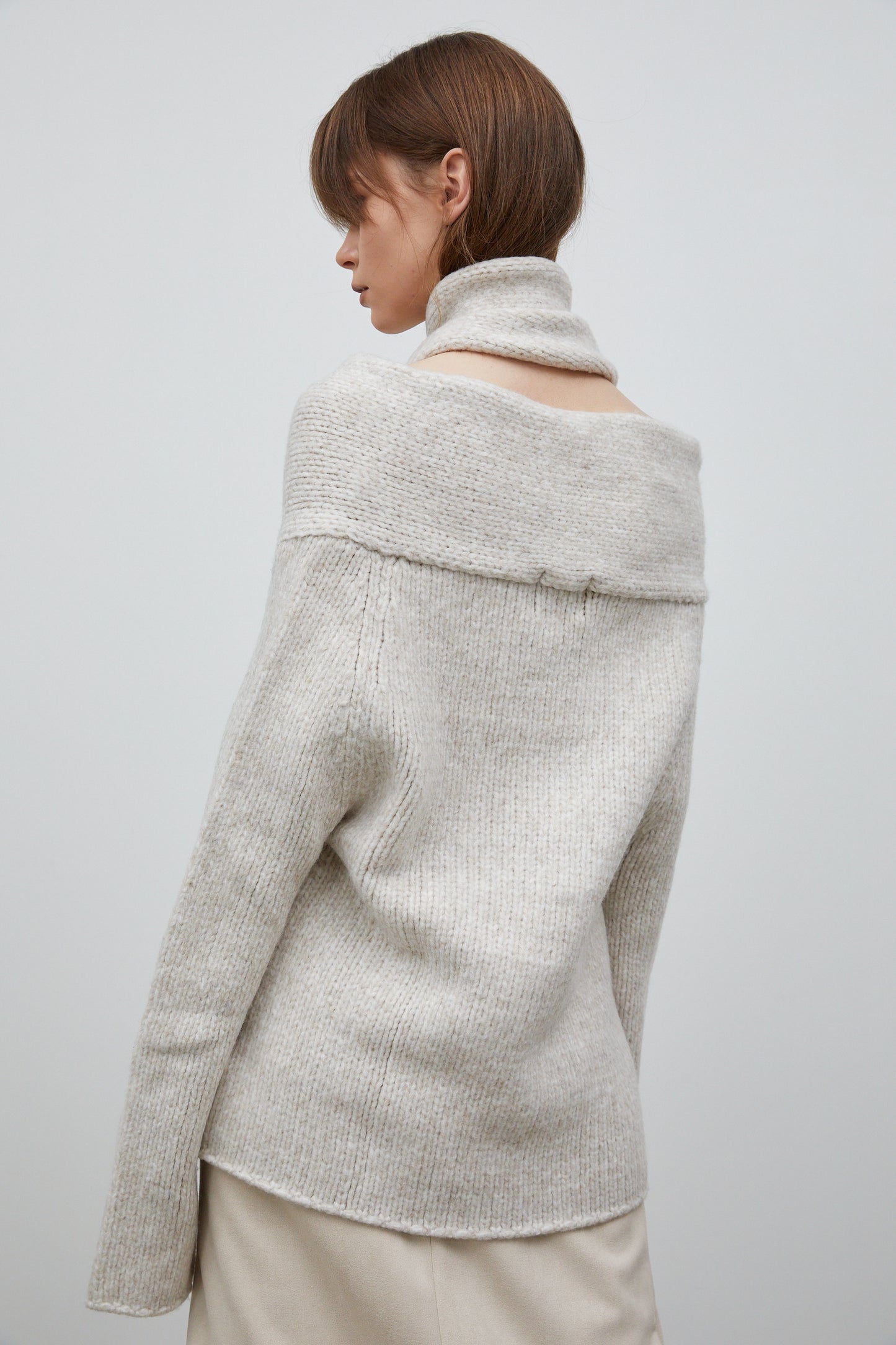 Single Scarf Knit Sweater, White Melange