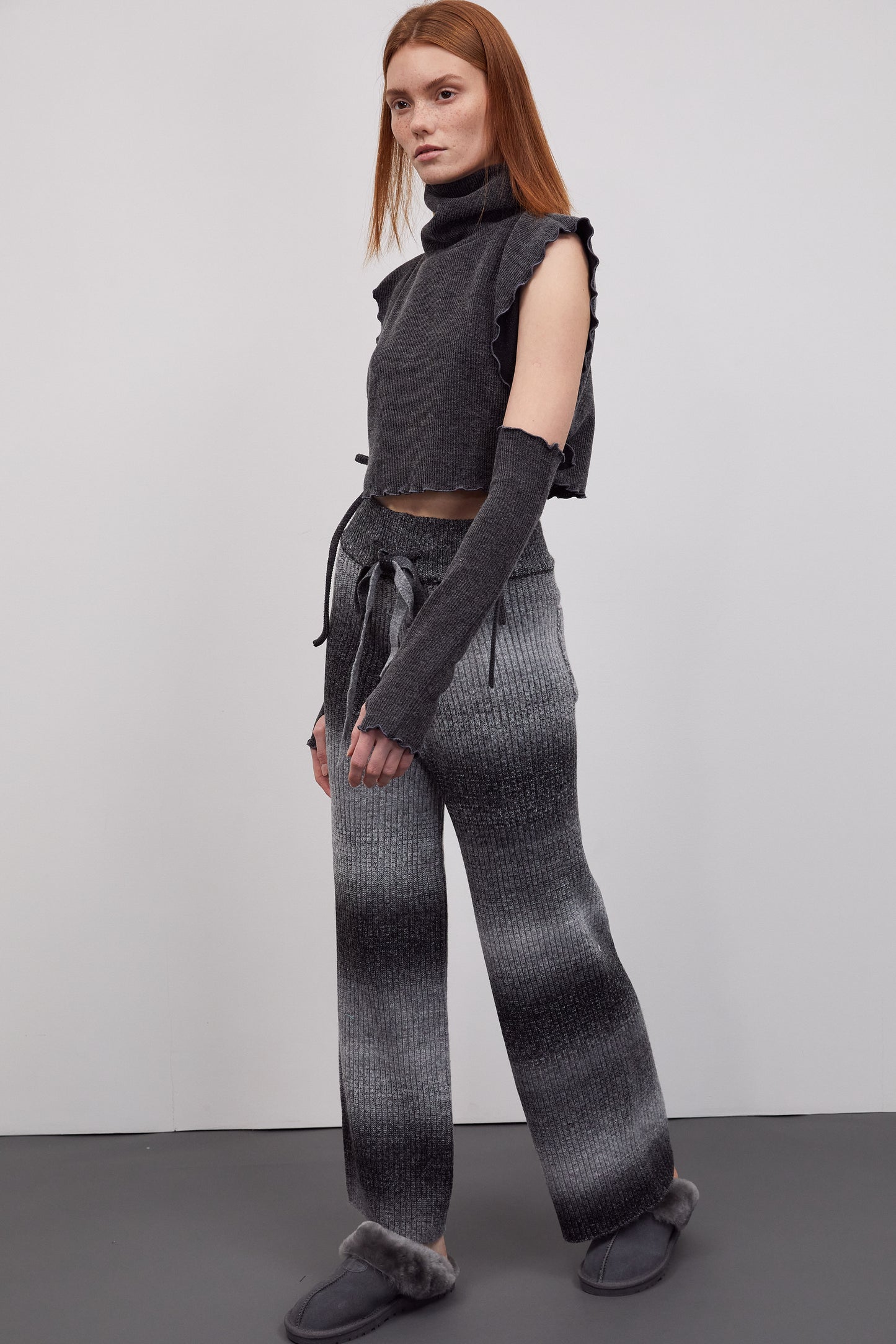 Turtleneck Rib Knit And Wrist Warmer Set, Grey
