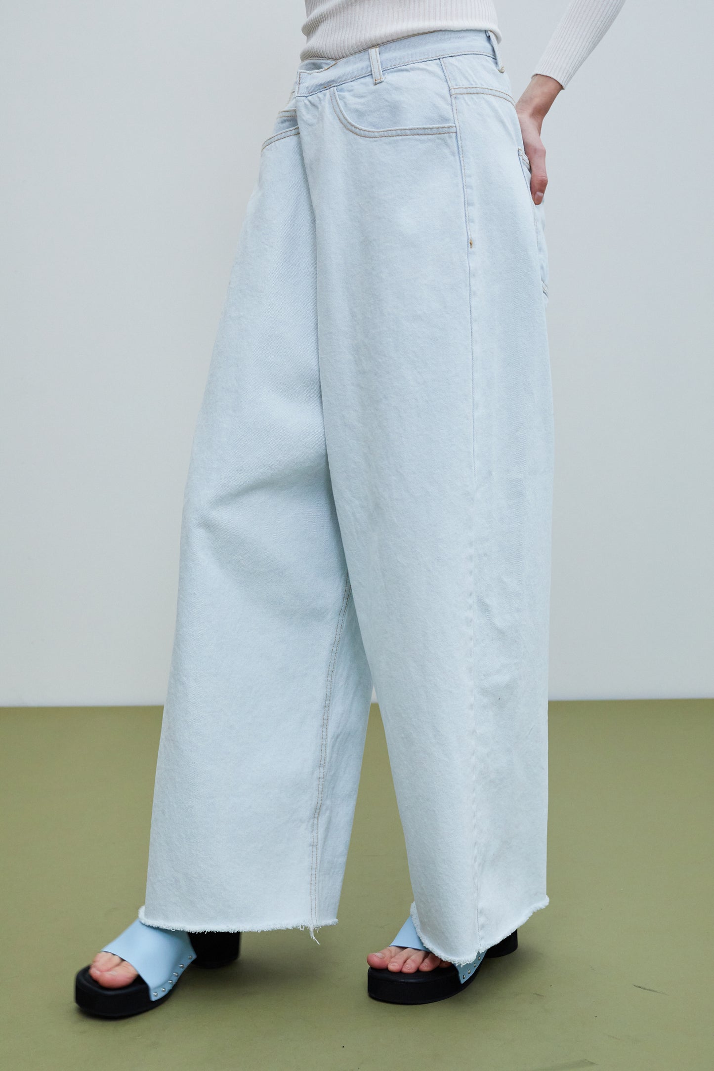 Asymmetric Wrap Folded Zip Fly Jeans, Light Blue