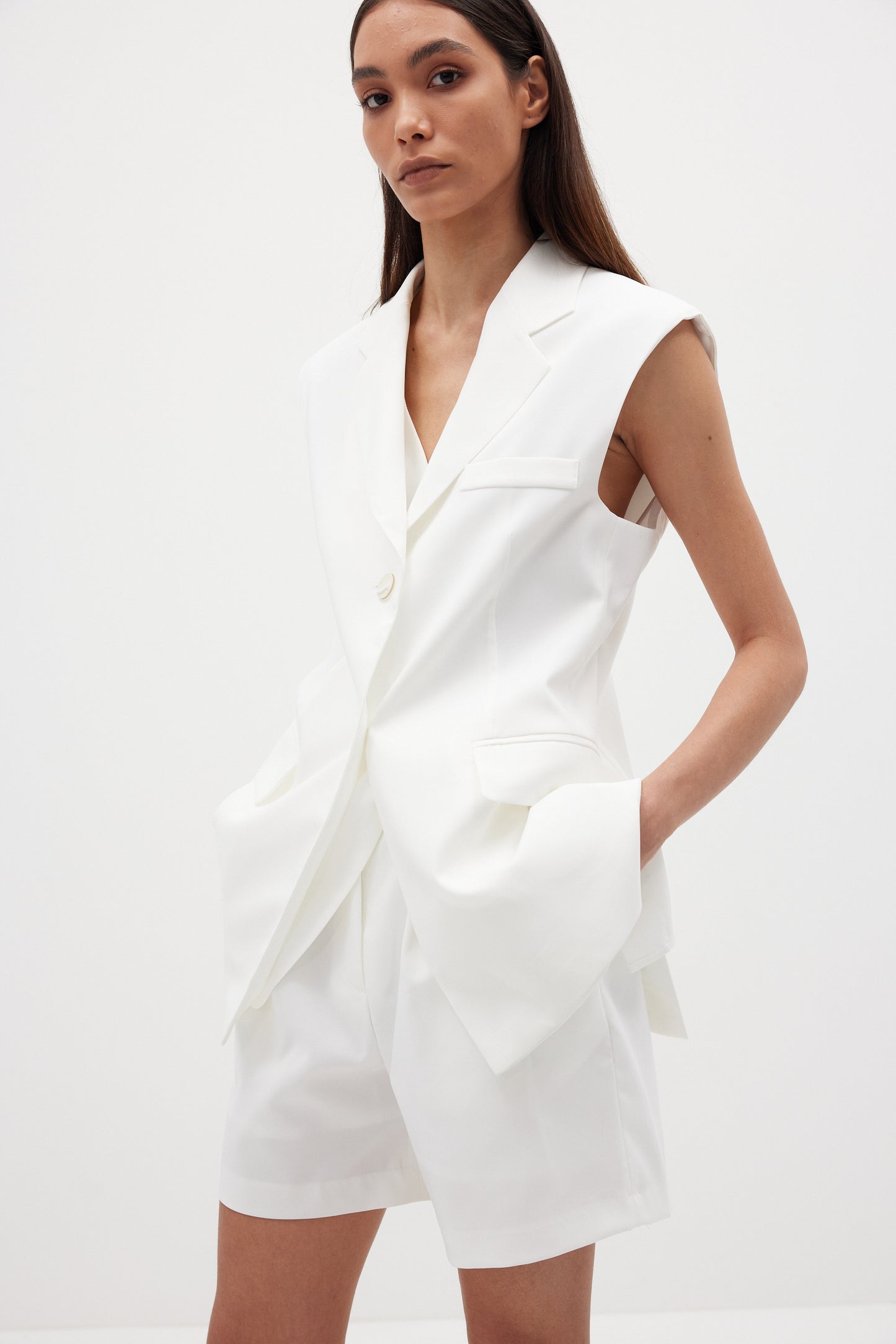 Pleated Suit Shorts, True White