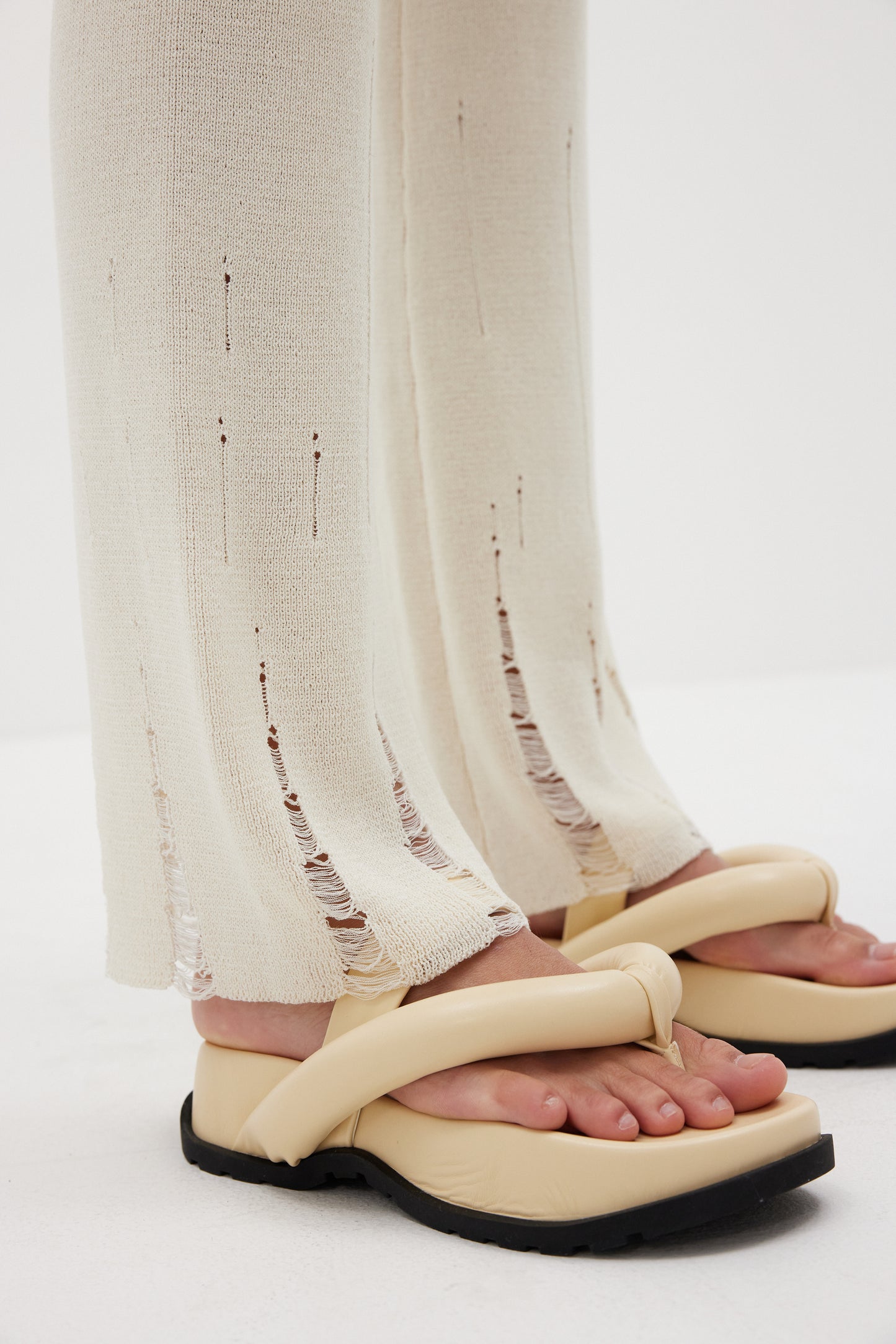 Frayed Hem Knitted Pants, Cream