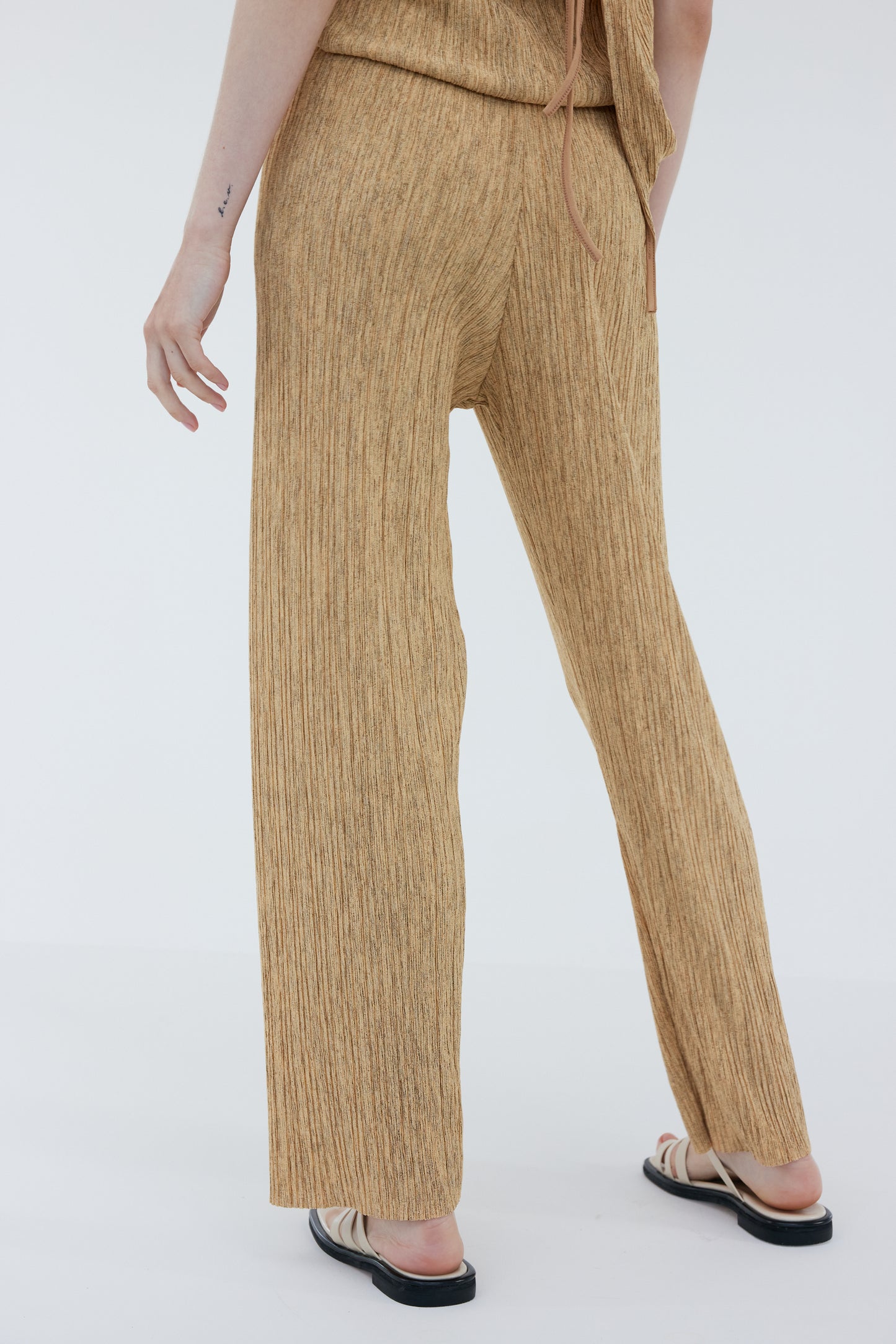 Relaxed Plissé Pants, Biscotti Melange