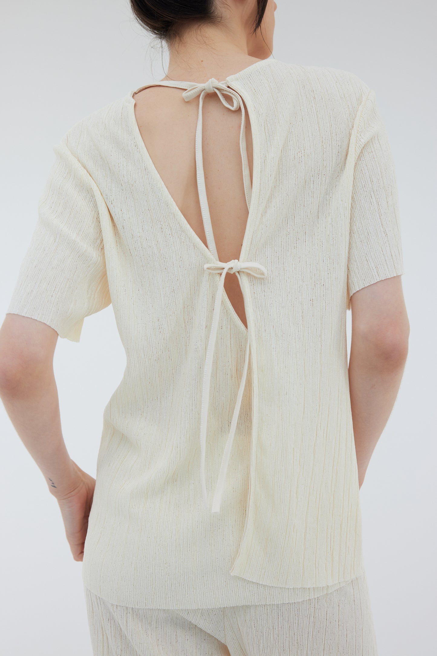 Open Back Plissé Top, White Melange