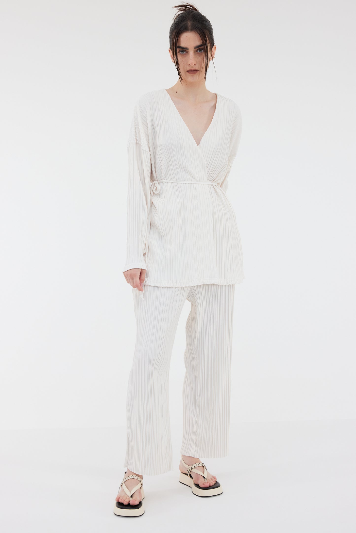 Straight Plissé Pants, Cream