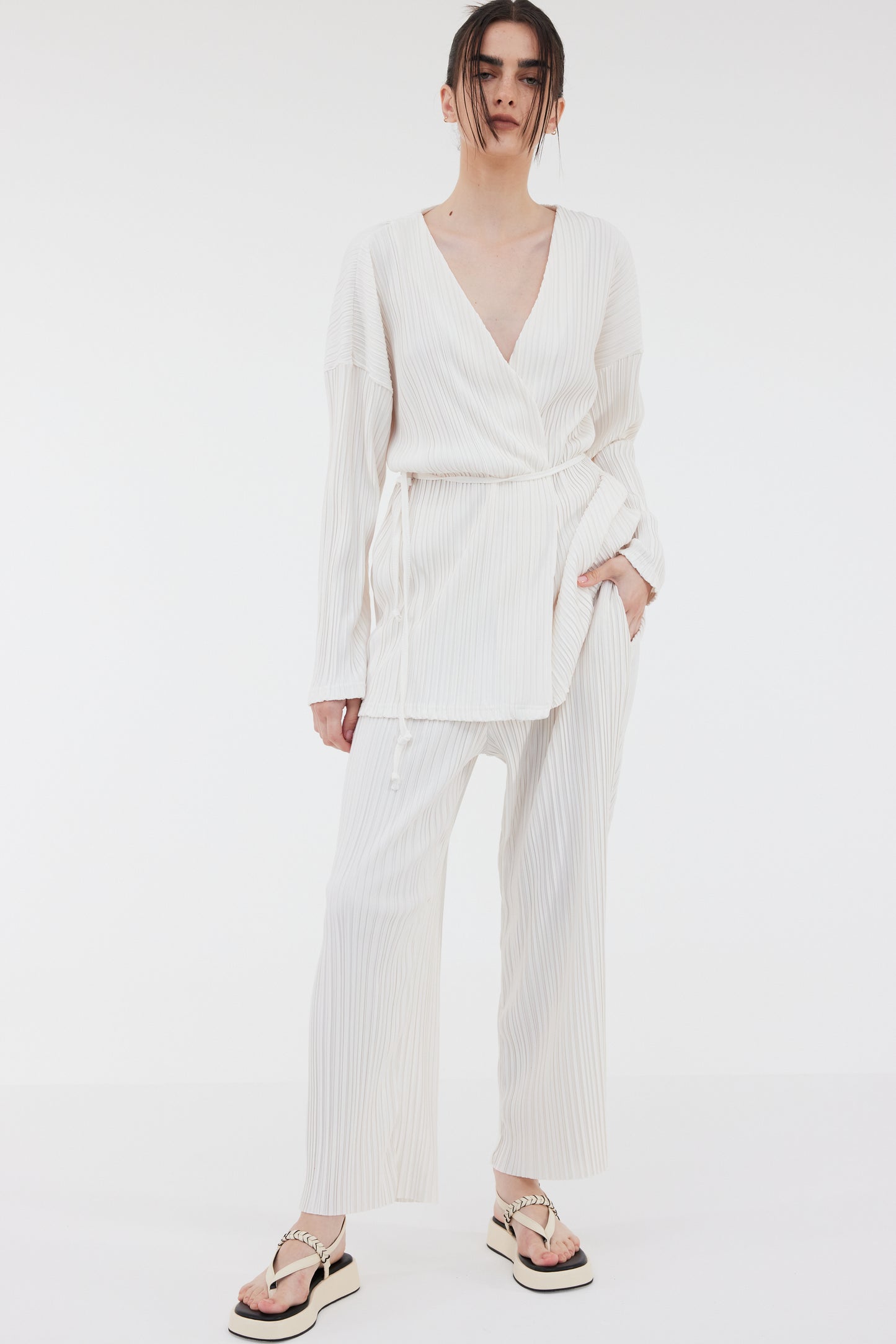 Straight Plissé Pants, Cream